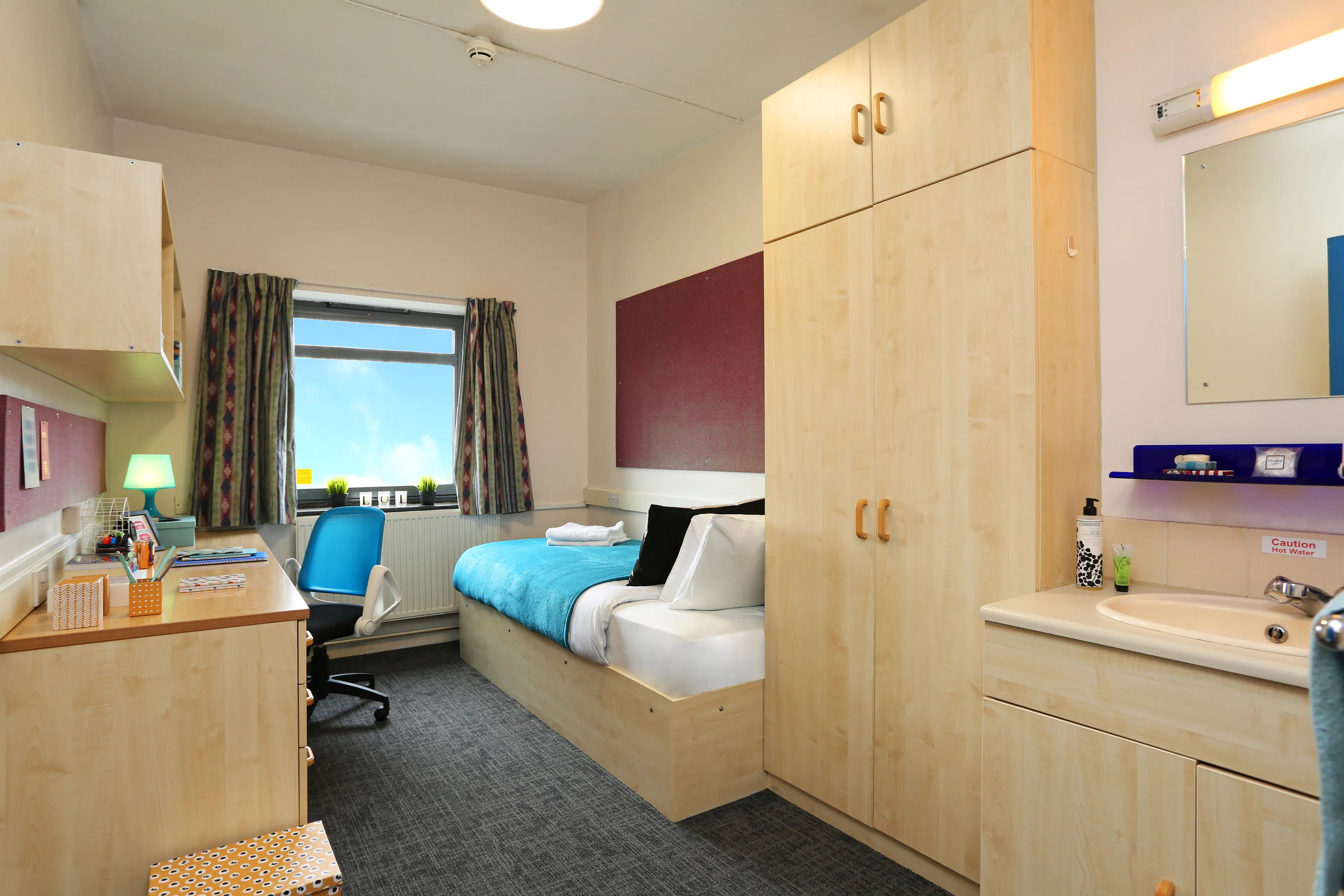 Standard Single Bedroom ROOM 2