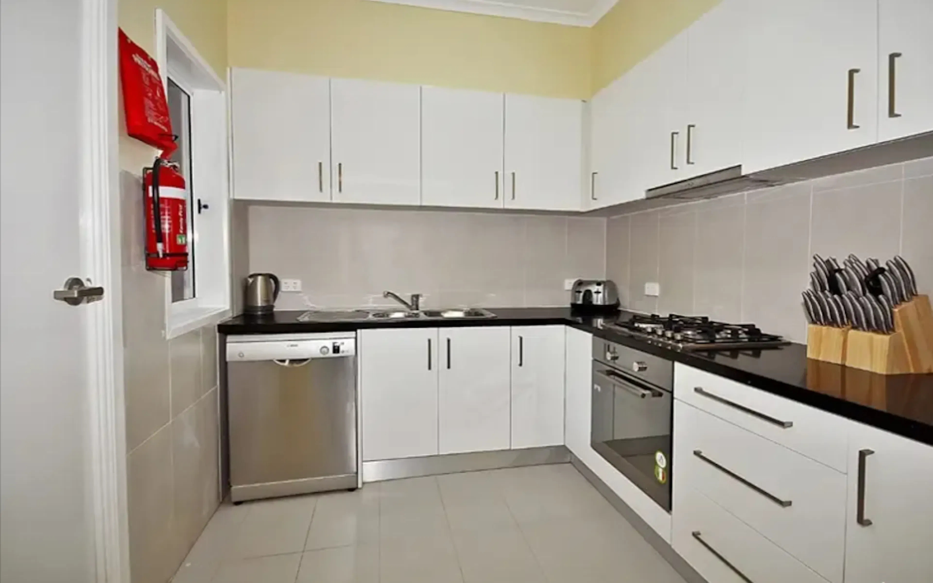 Room 5 KITCHEN 1