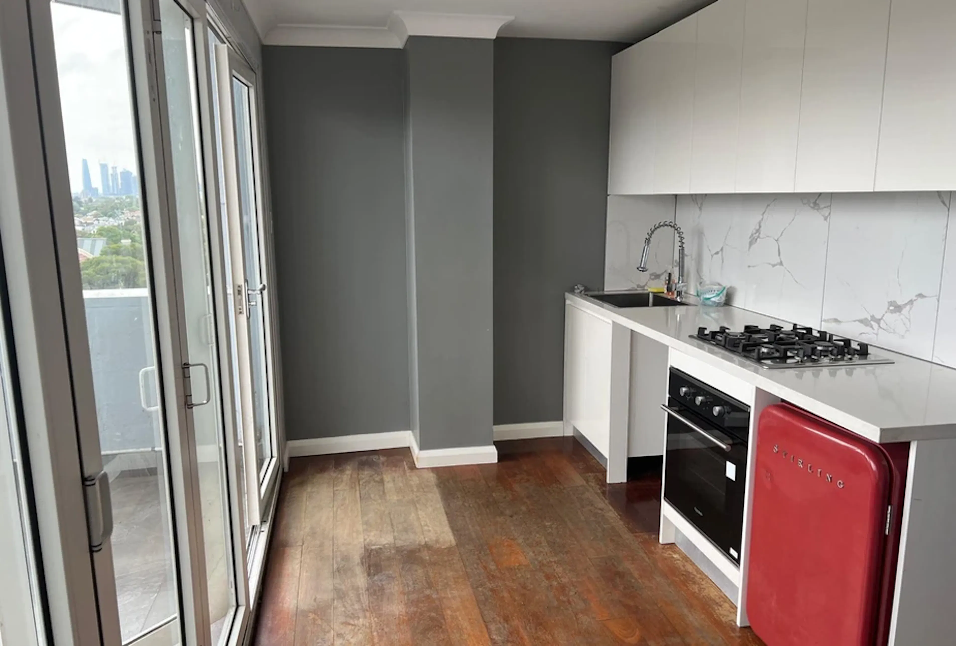 Room 3 KITCHEN 4