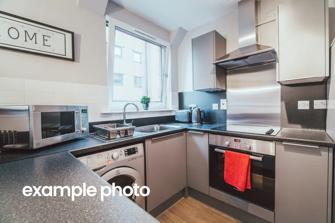Flat 4, 3 Bedroom Apartment KITCHEN 3
