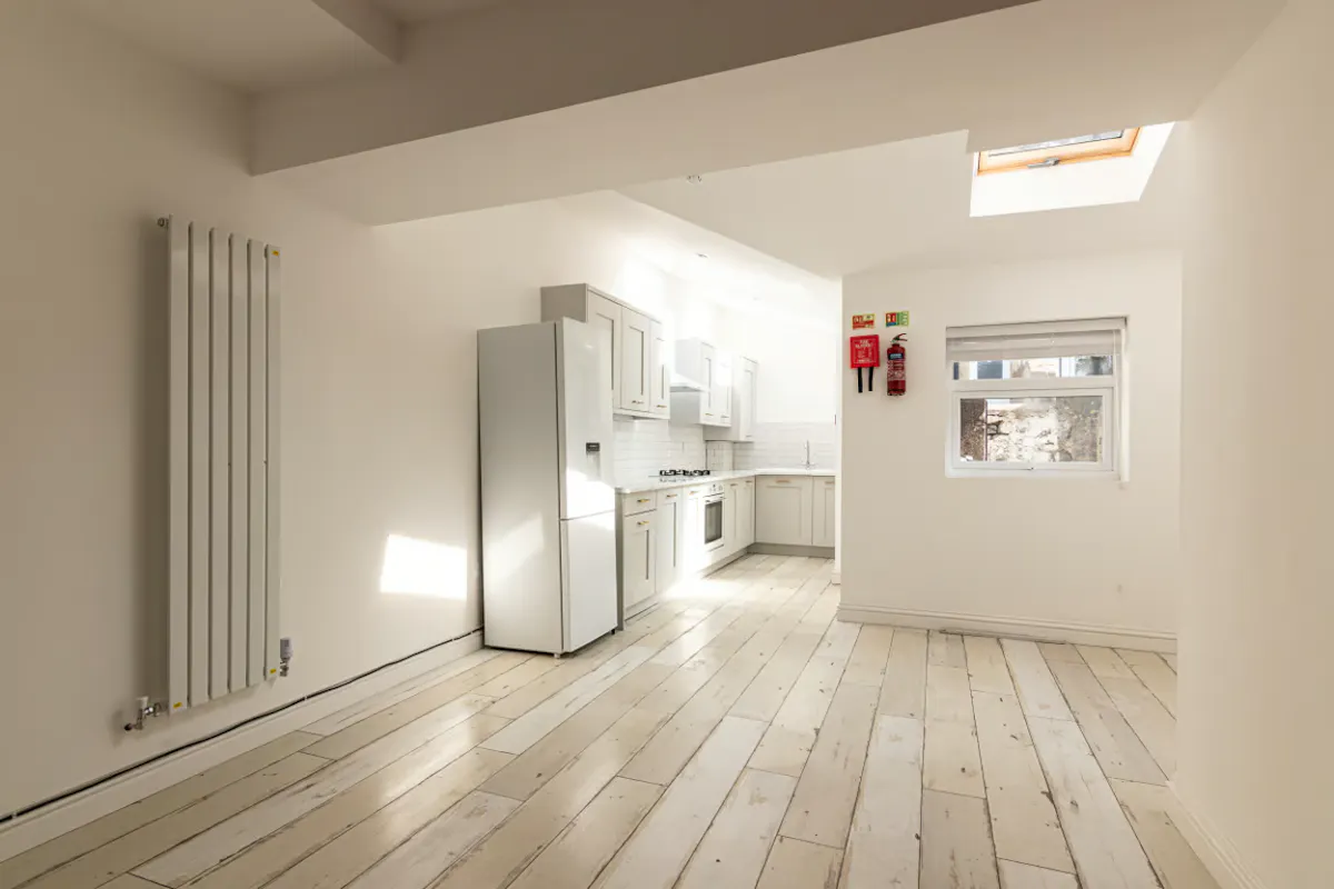 5 Bedroom Apartment KITCHEN