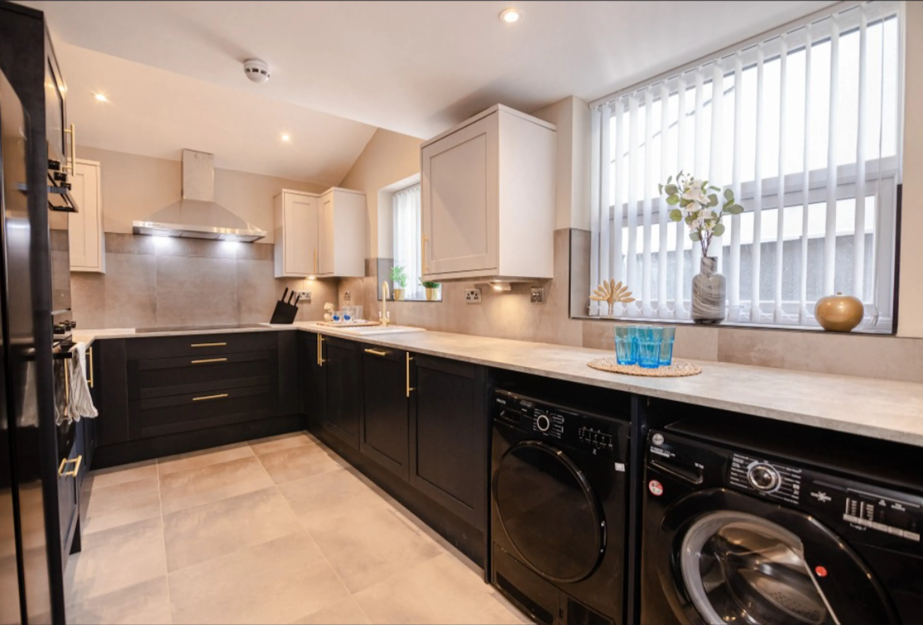 6 Bed Shared Apartment KITCHEN 1