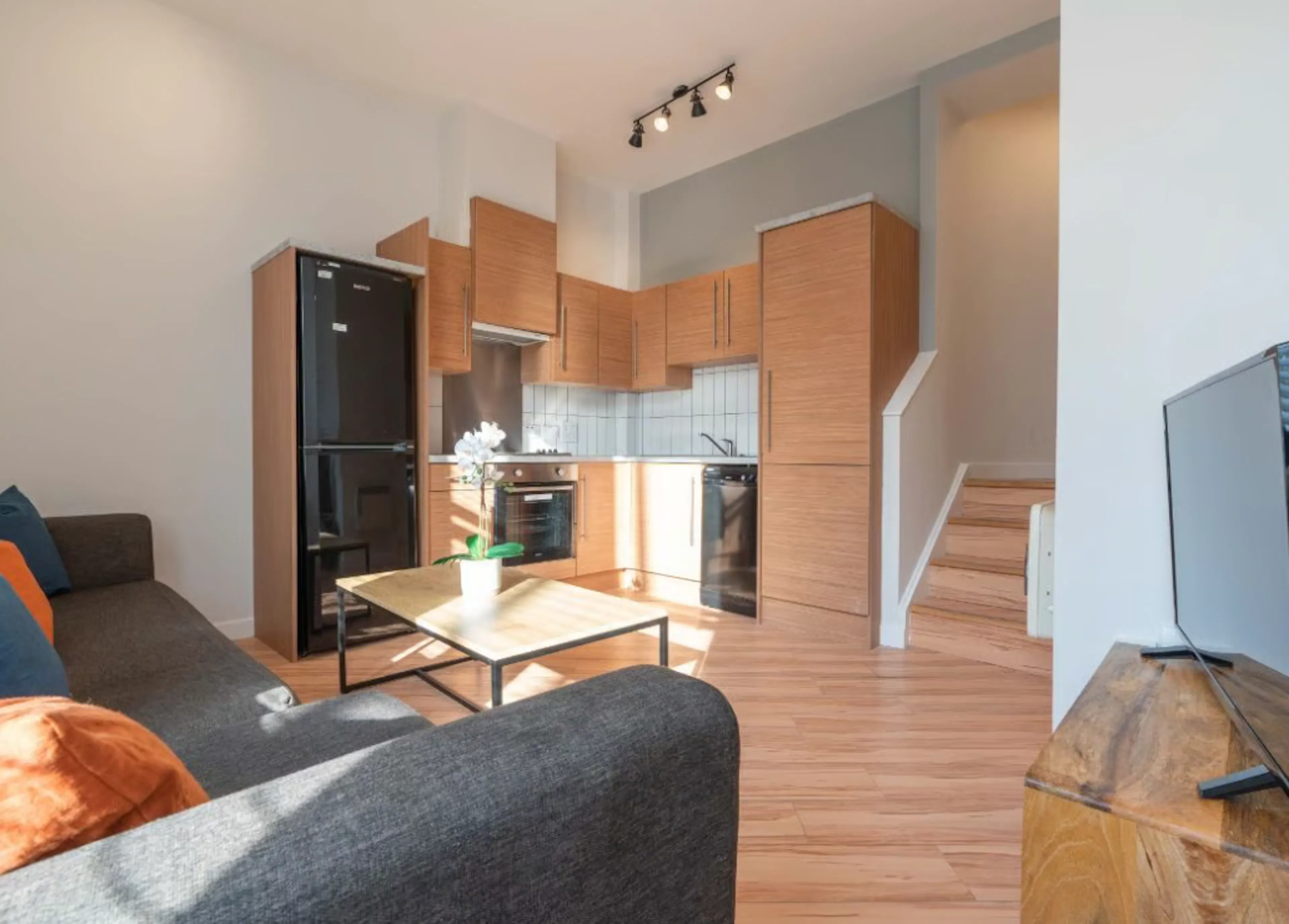 3 Bedroom Apartment KITCHEN 3