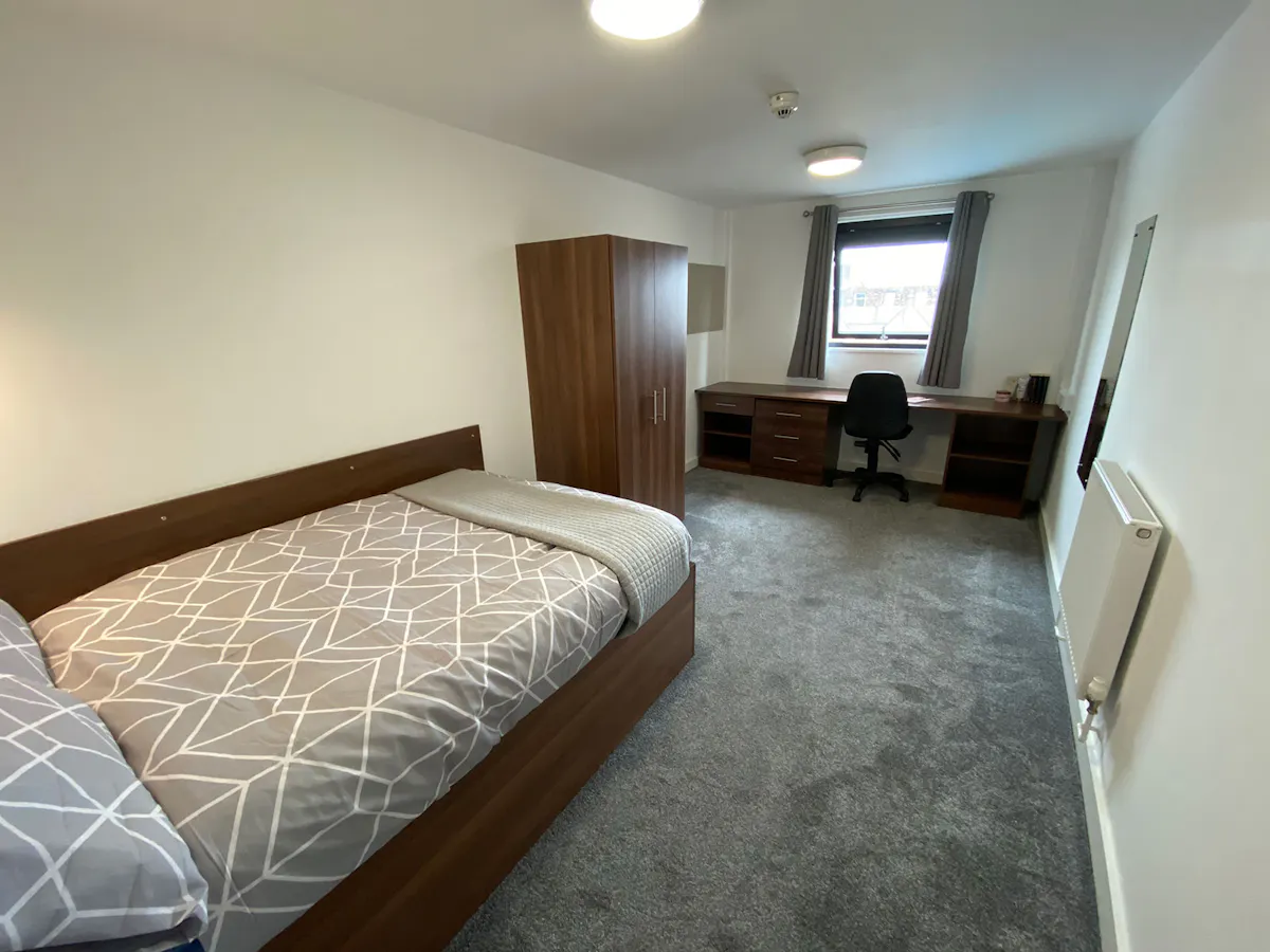 ROOM ROOM