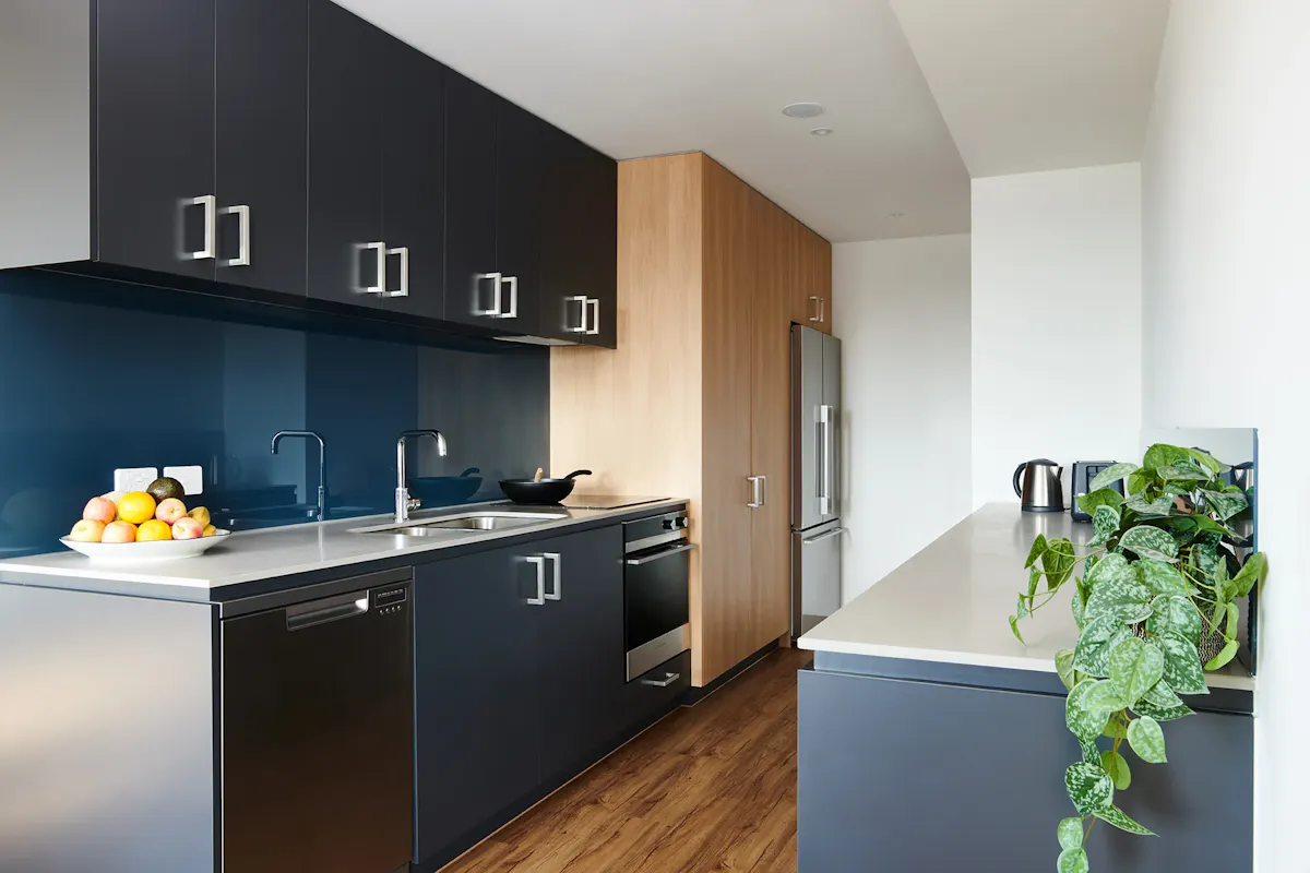 1 BED SUITE KITCHEN