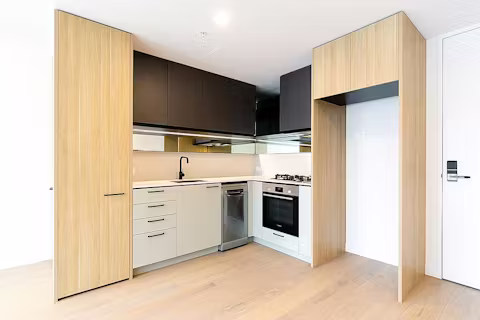 home-southbank-melbourne-KITCHEN