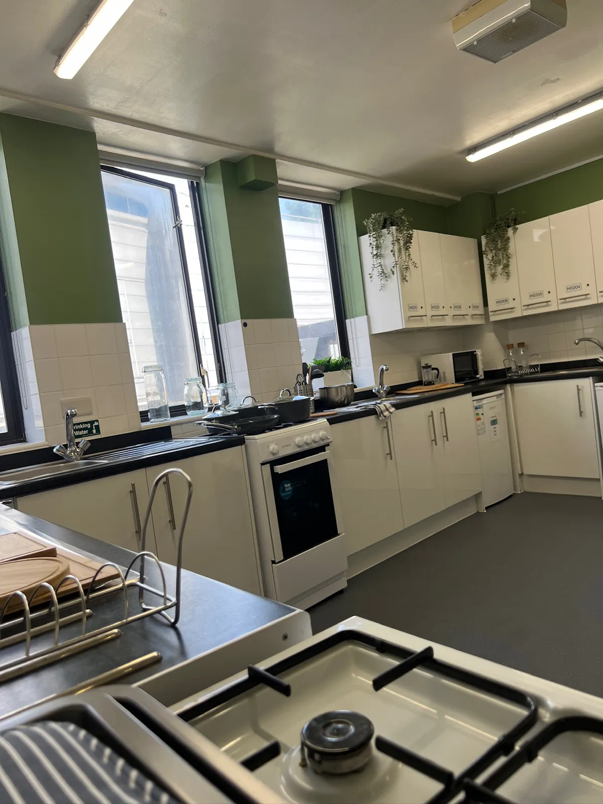 KITCHEN KITCHEN