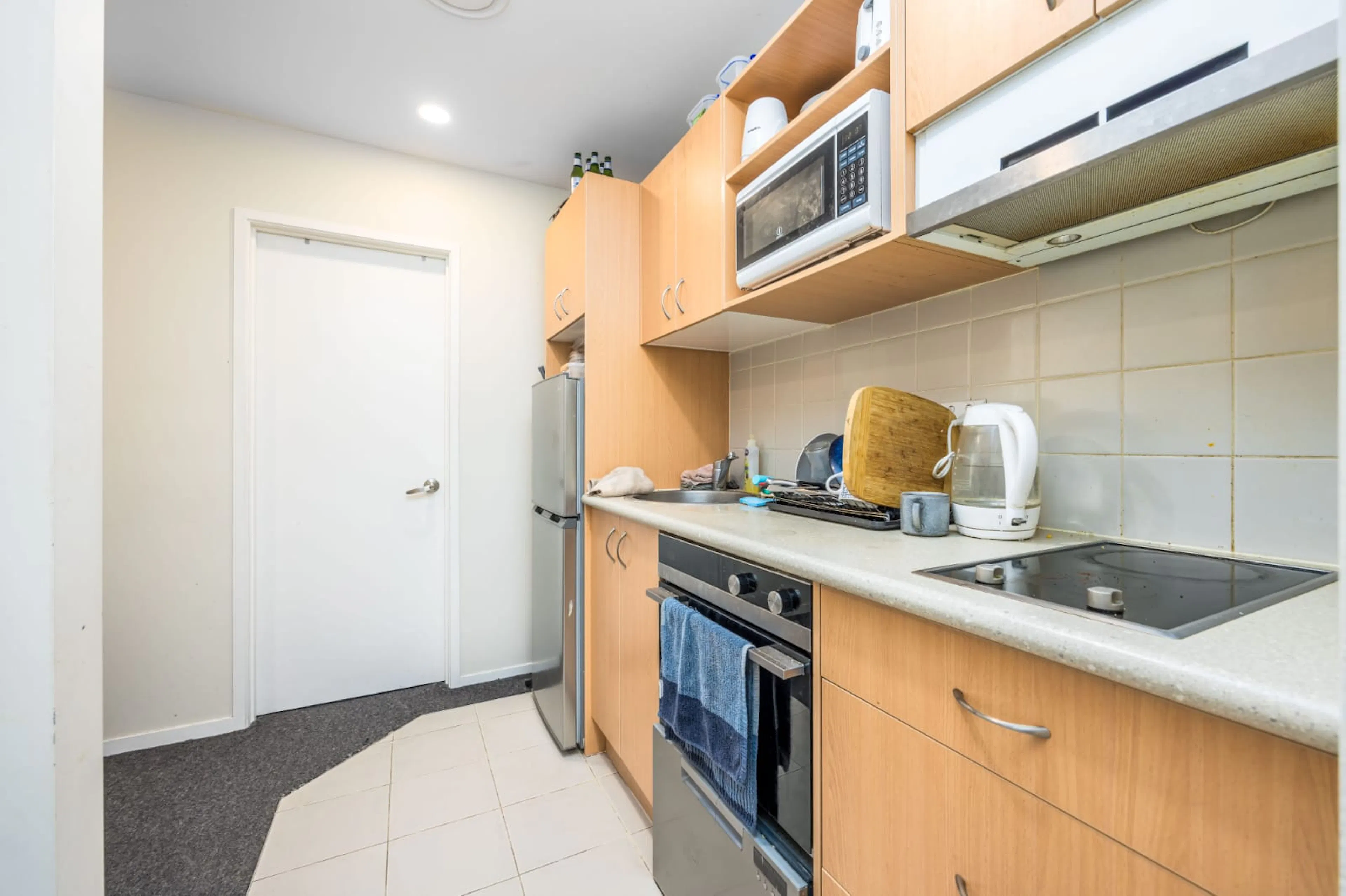Room 3A (3 Bedroom) KITCHEN 2