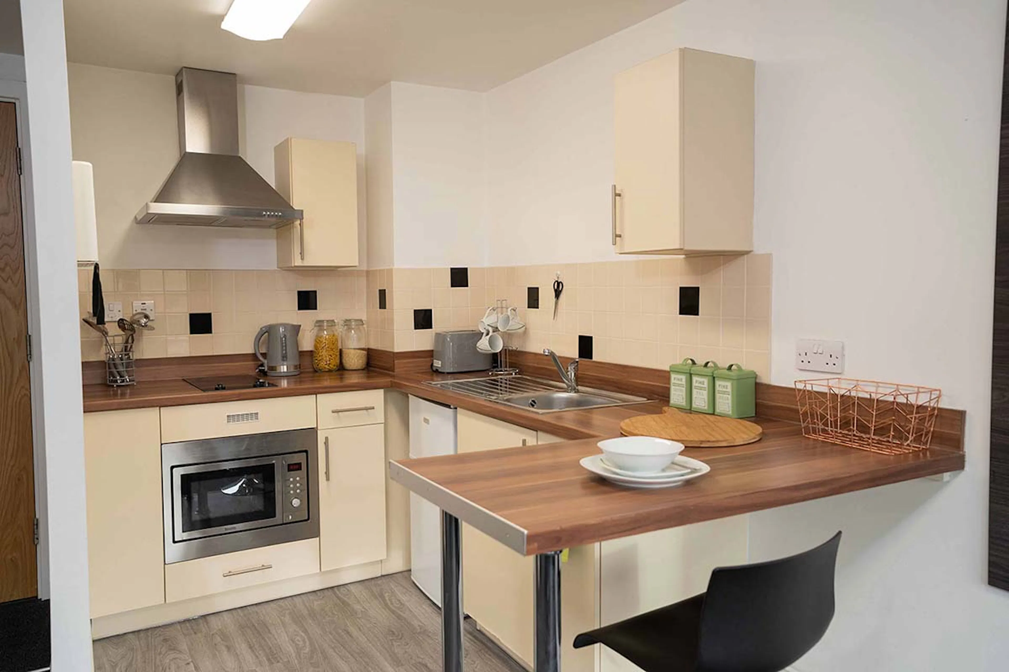 Classic Ensuite KITCHEN 3