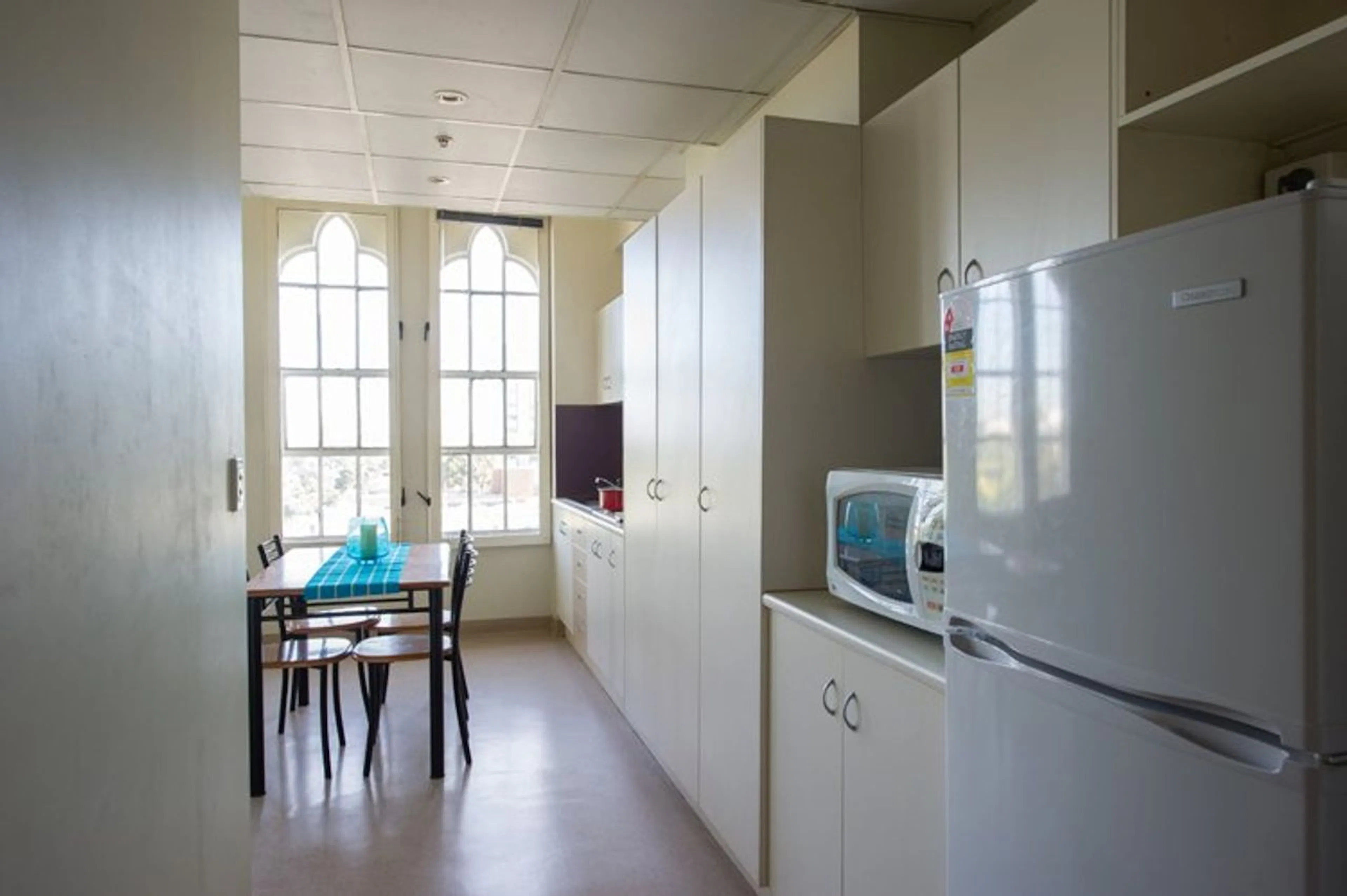 5 Bedroom Apartment ( Room 2 ) KITCHEN 3