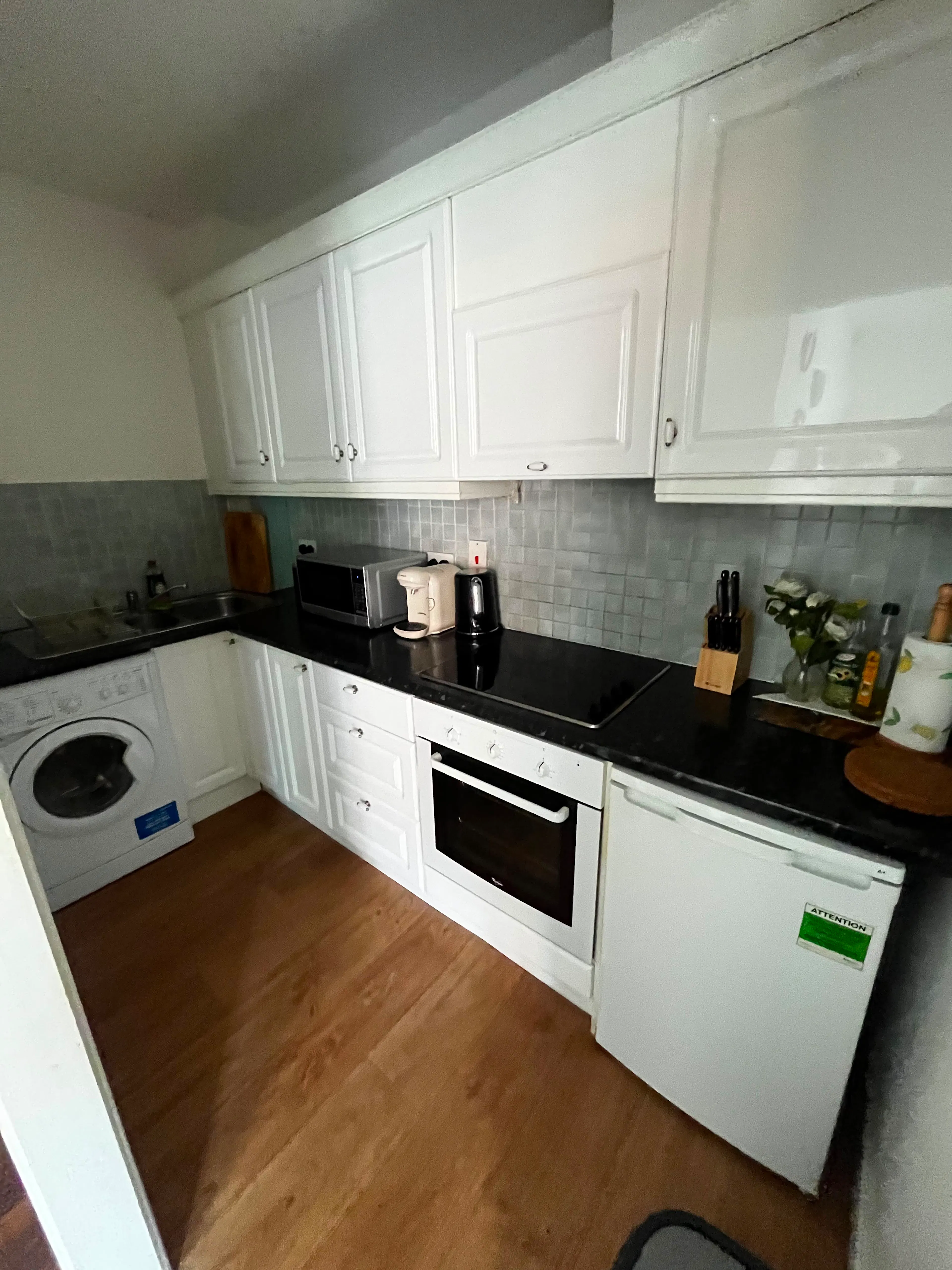 Double Non En Suite KITCHEN 1