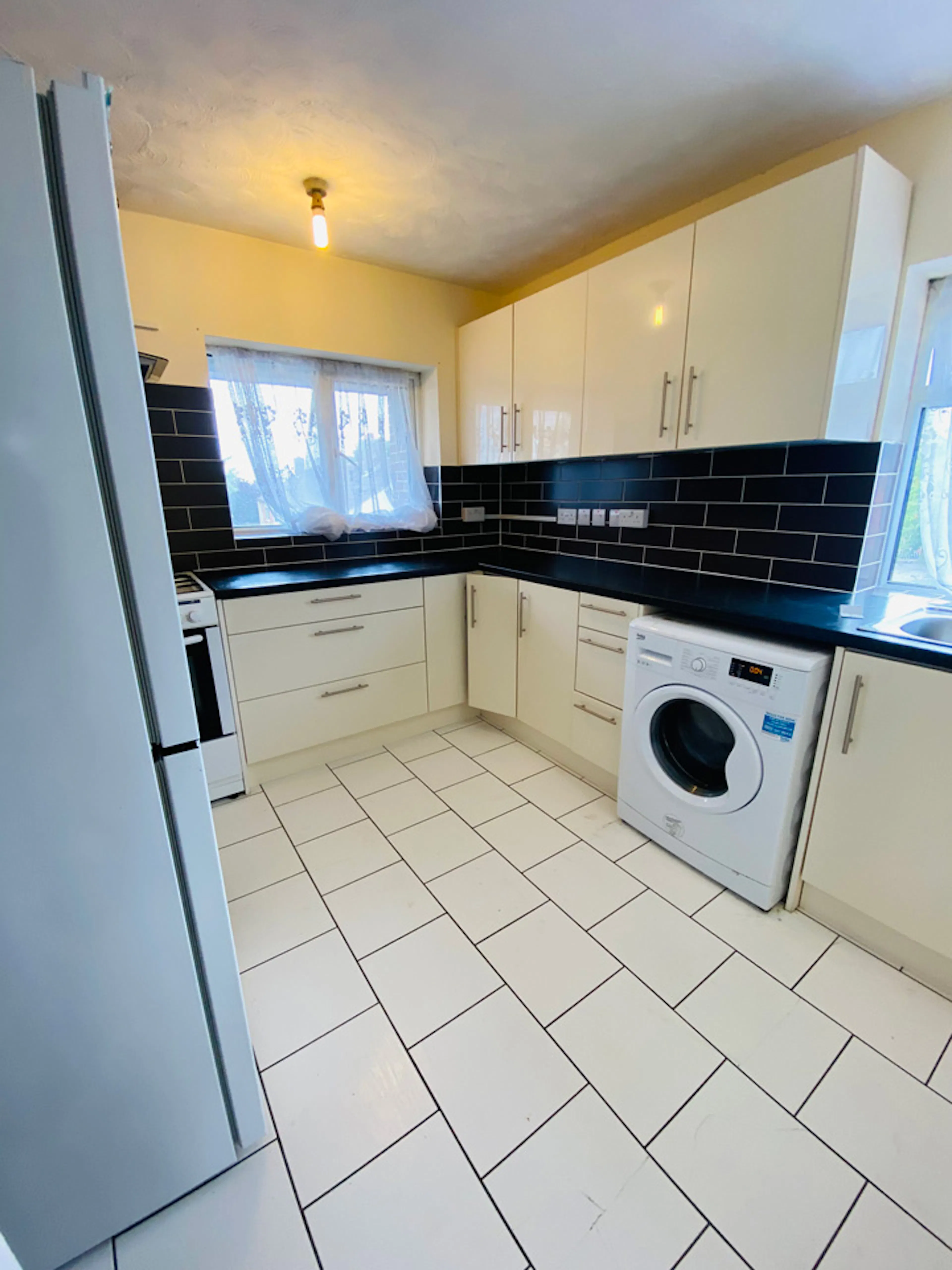 3 Bedroom Apartment KITCHEN 3