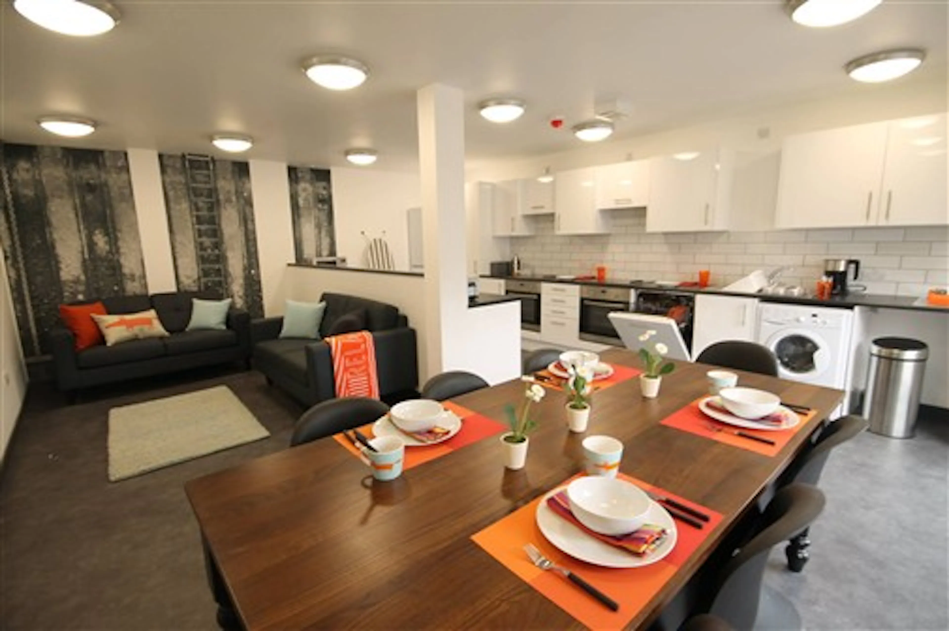 Classic Ensuite-8 KITCHEN 1