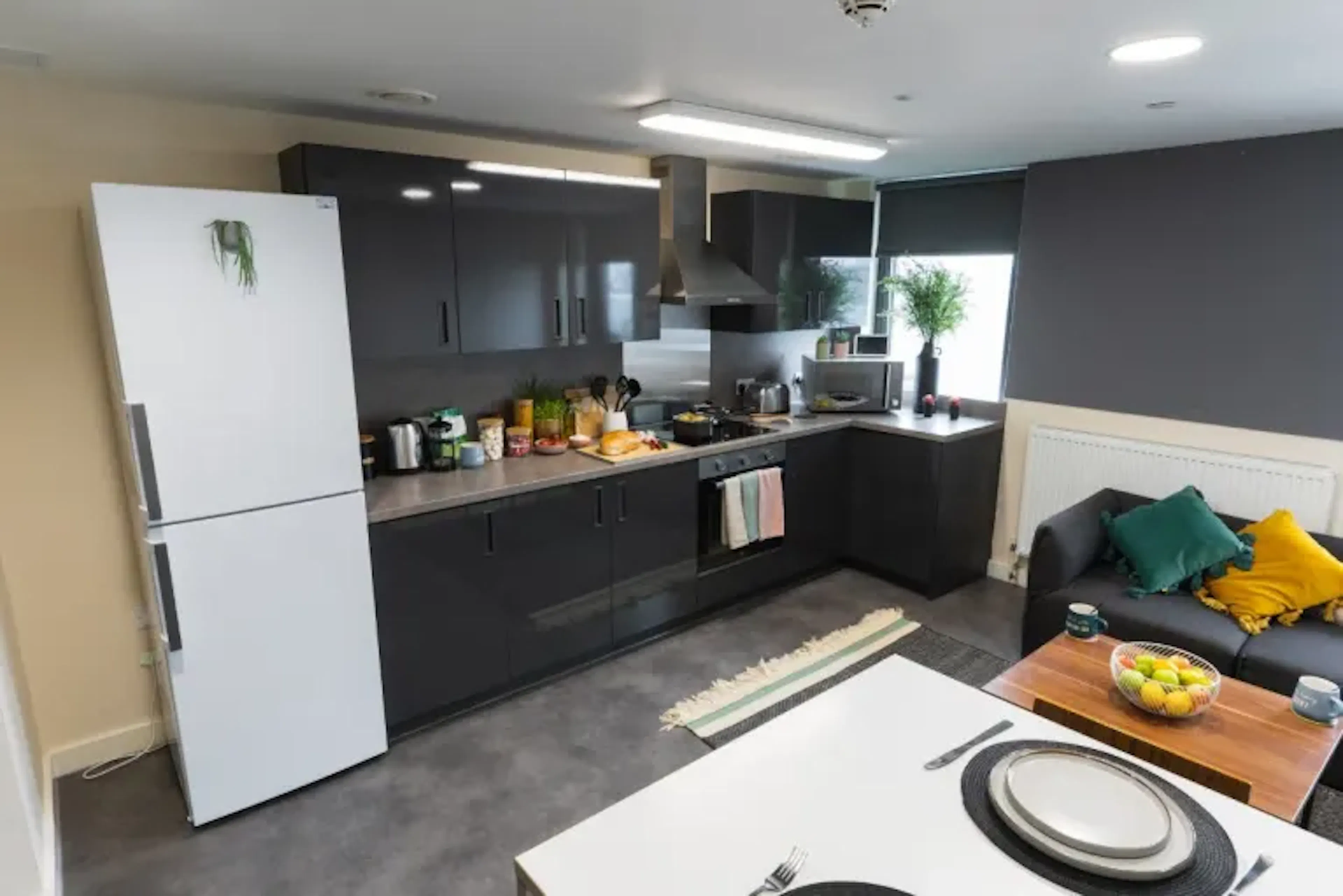 8 Bed Classic En-suite KITCHEN 1