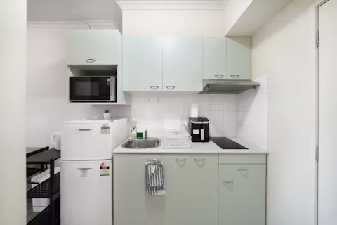 carlton-melbourne-melbourne-KITCHEN