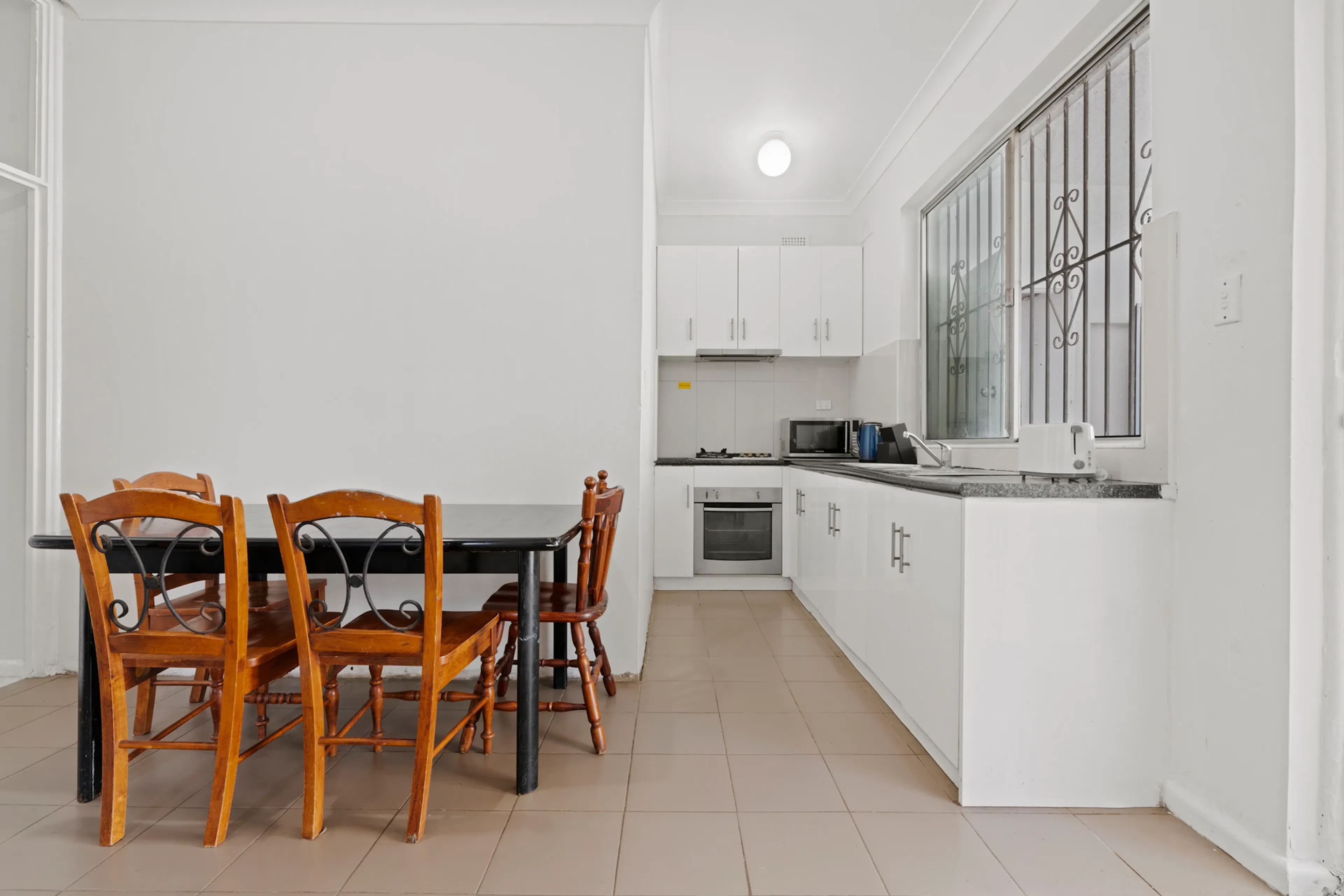 Room 3 (Standard) KITCHEN 2