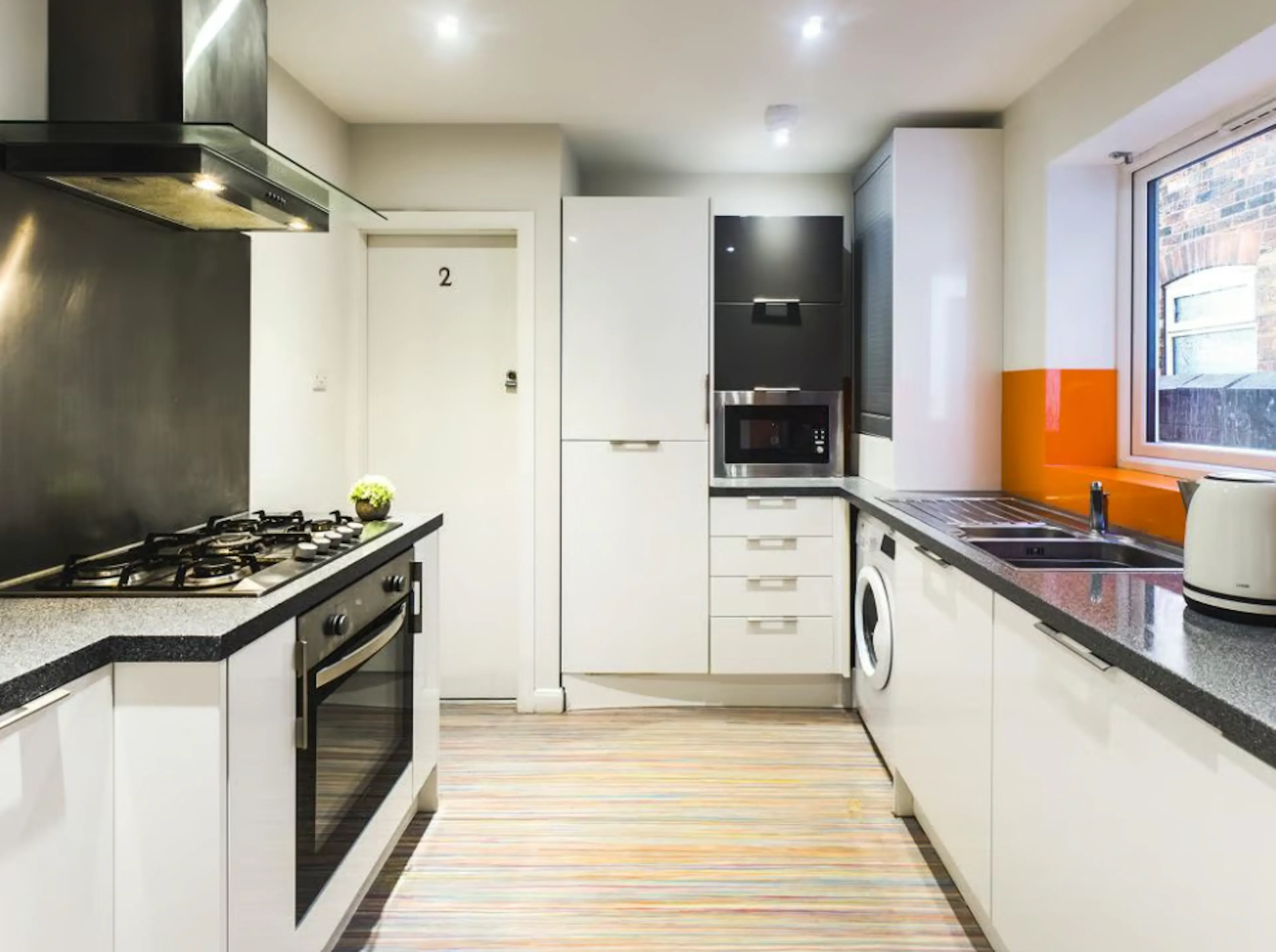 6 Bedroom Apartment KITCHEN 1