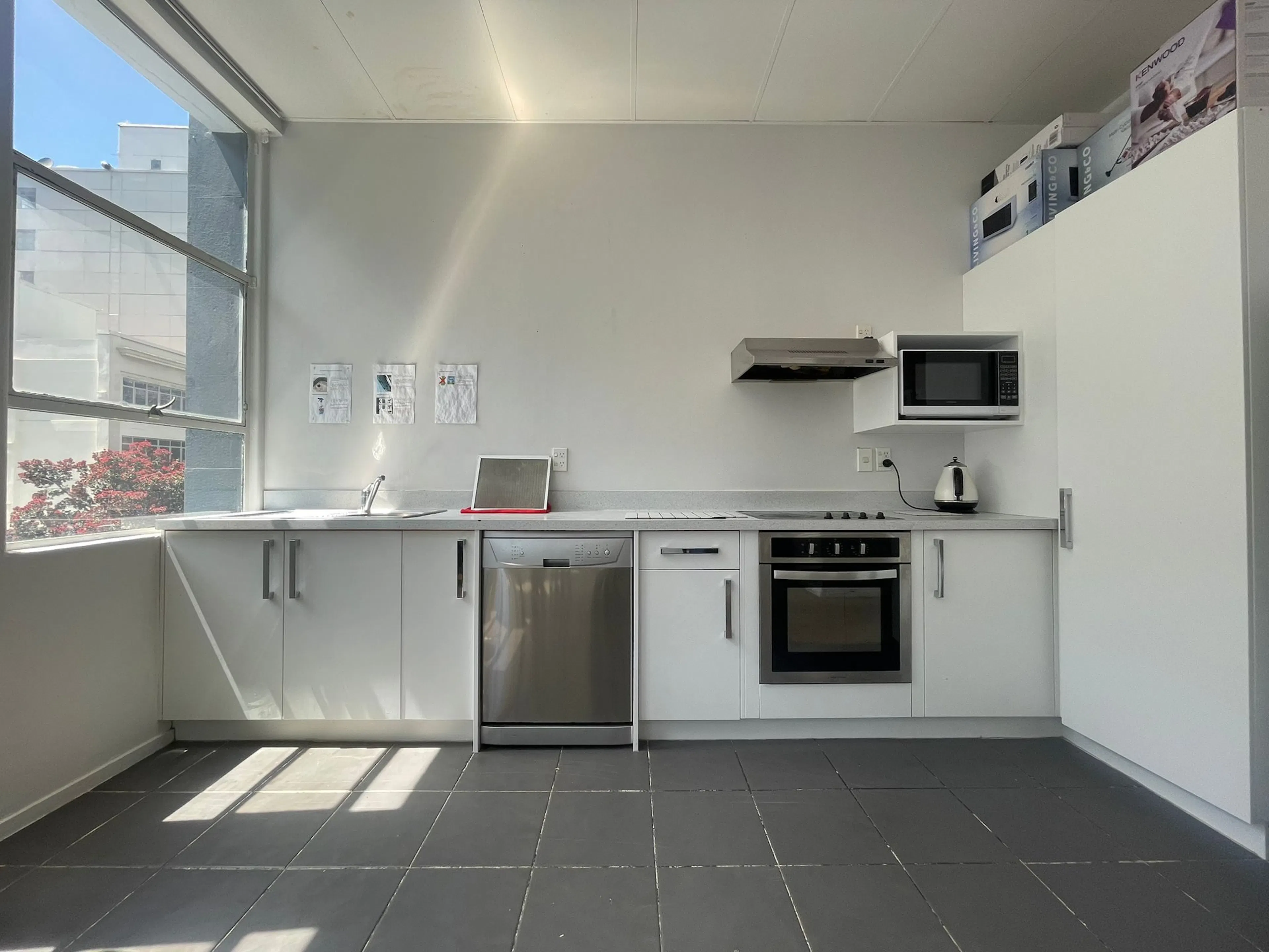 Room 4 (5 bedroom) KITCHEN 3