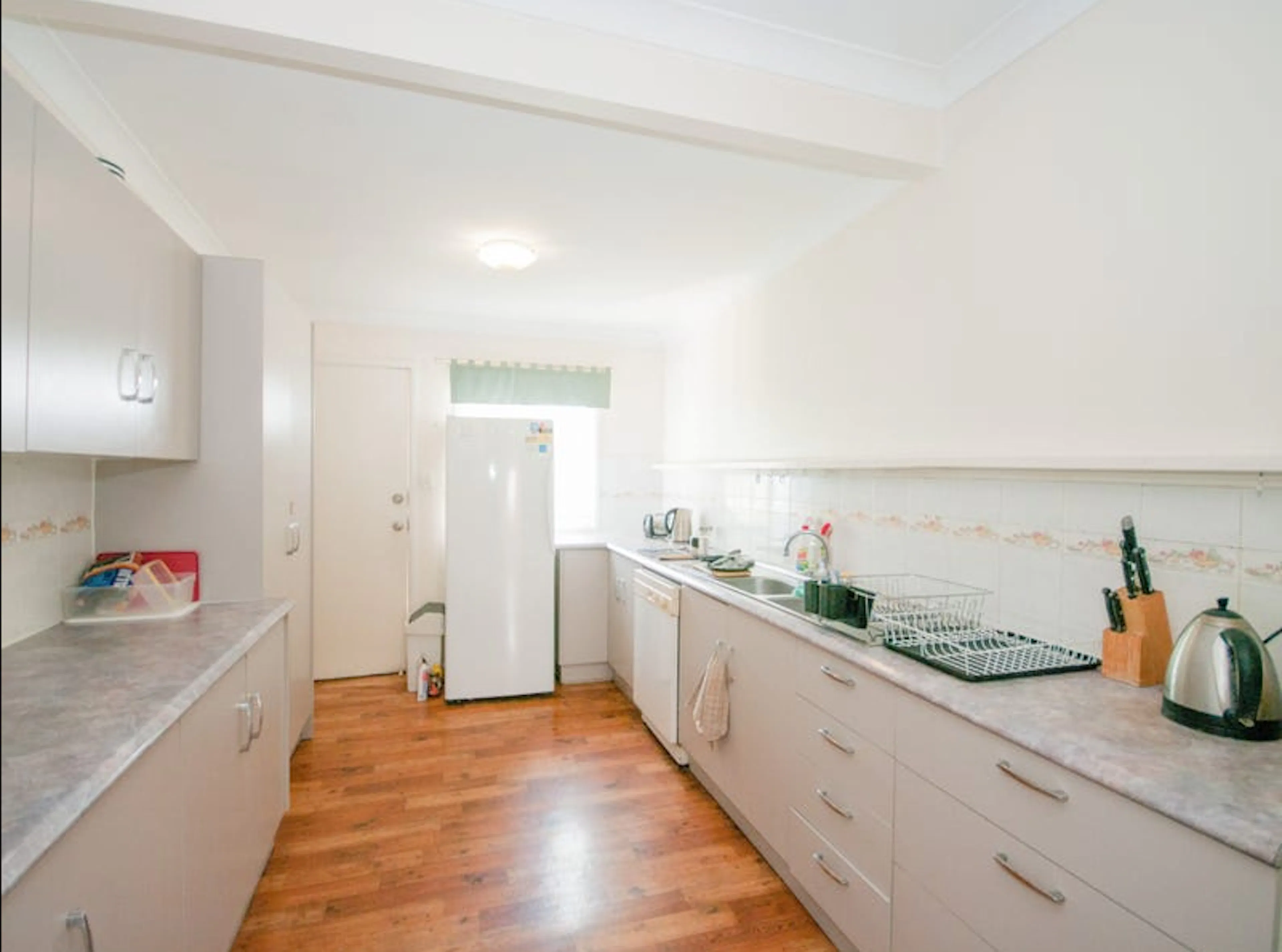 Classic Single Room KITCHEN 2
