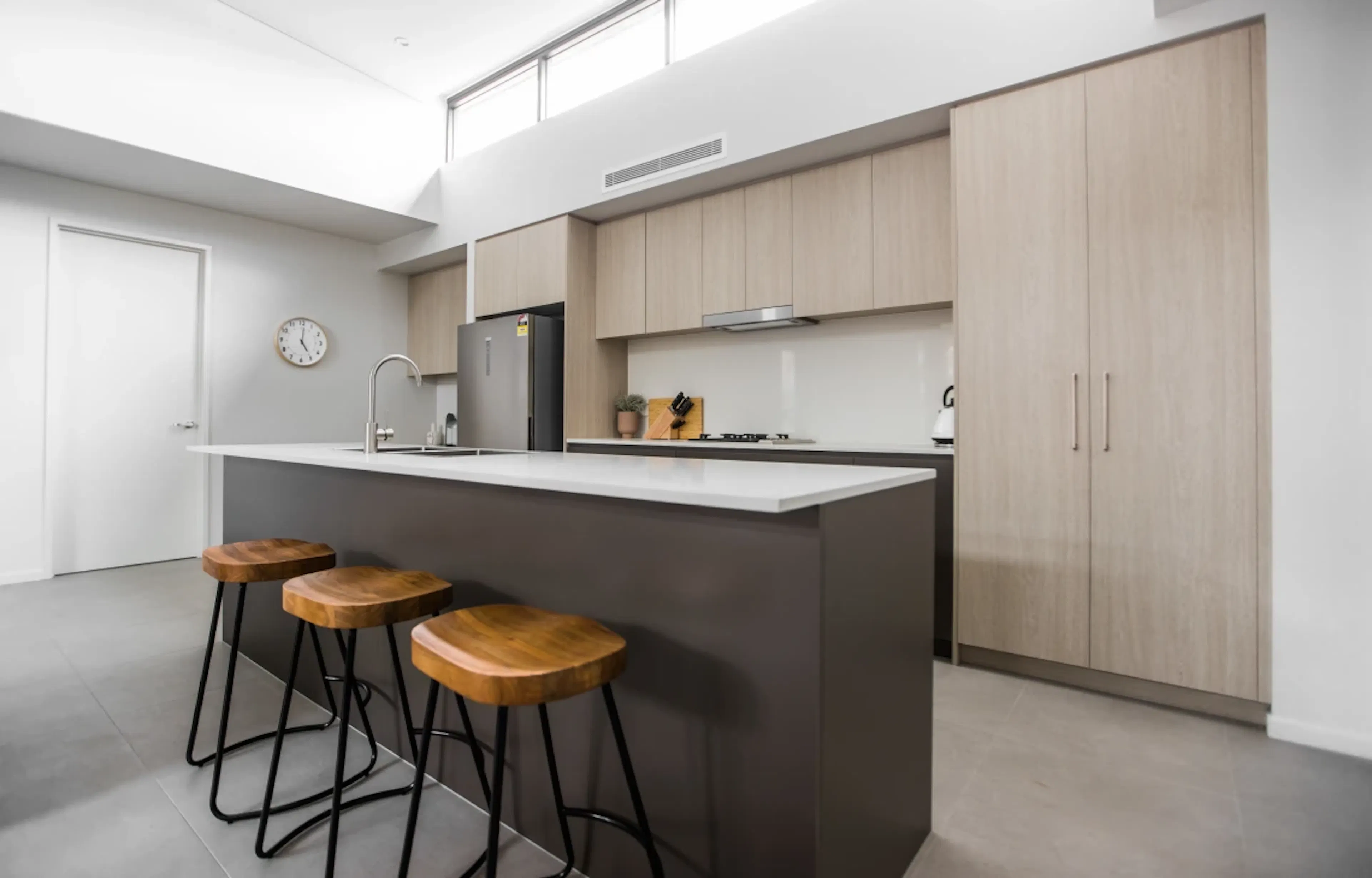 Lux Three KITCHEN 1