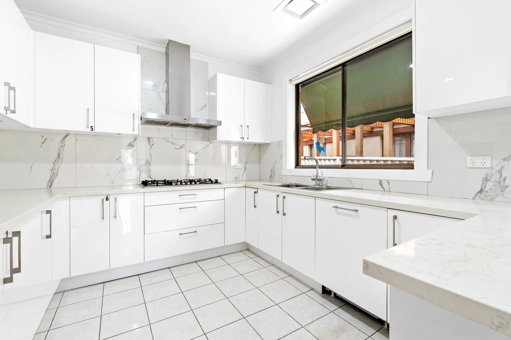 Single Ensuite Room KITCHEN 2