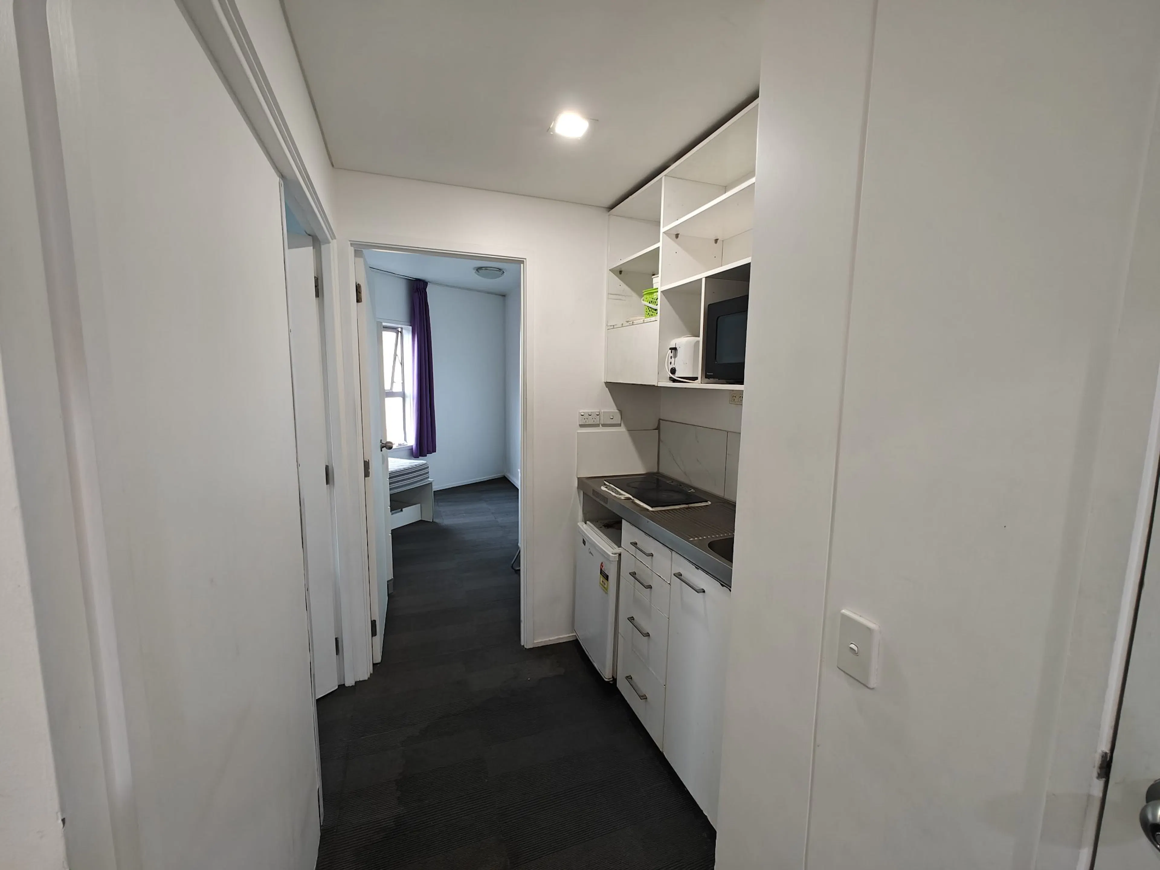Room 1 (Bed 3, Bath 1) KITCHEN 1