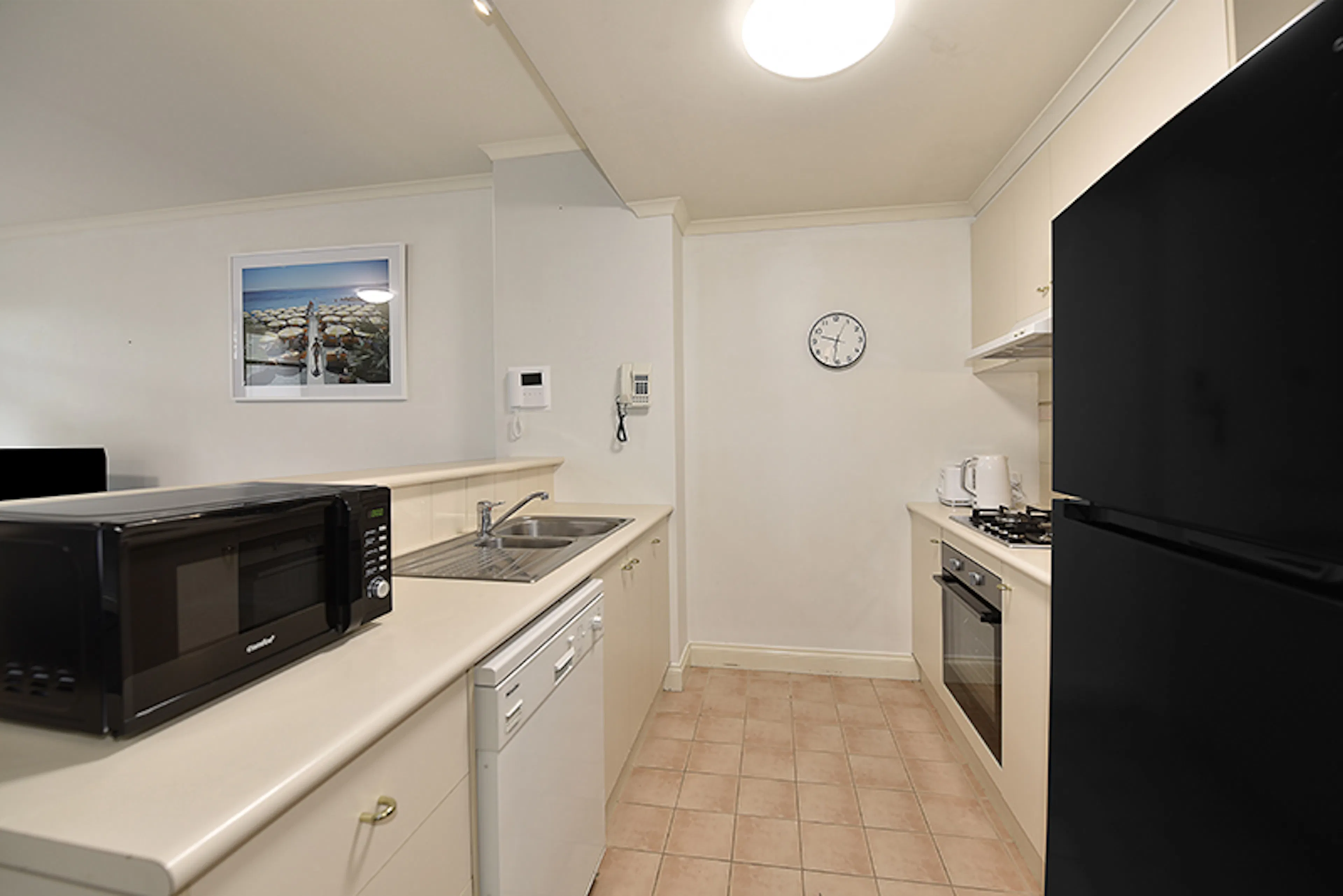 𝟐 𝐁𝐞𝐝𝐫𝐨𝐨𝐦 Apartment (181) KITCHEN 4