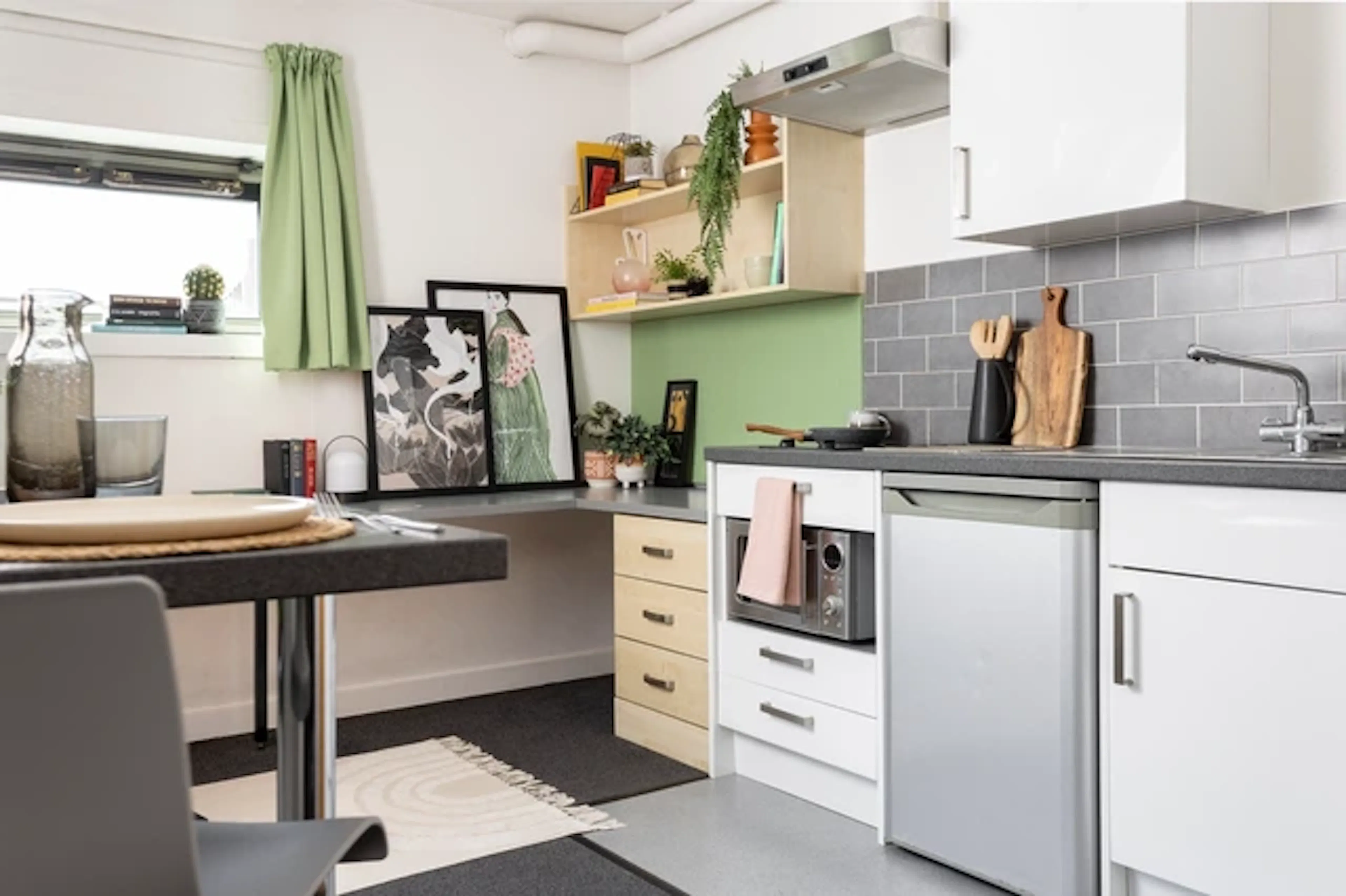 Studio Large Standard Double KITCHEN 2