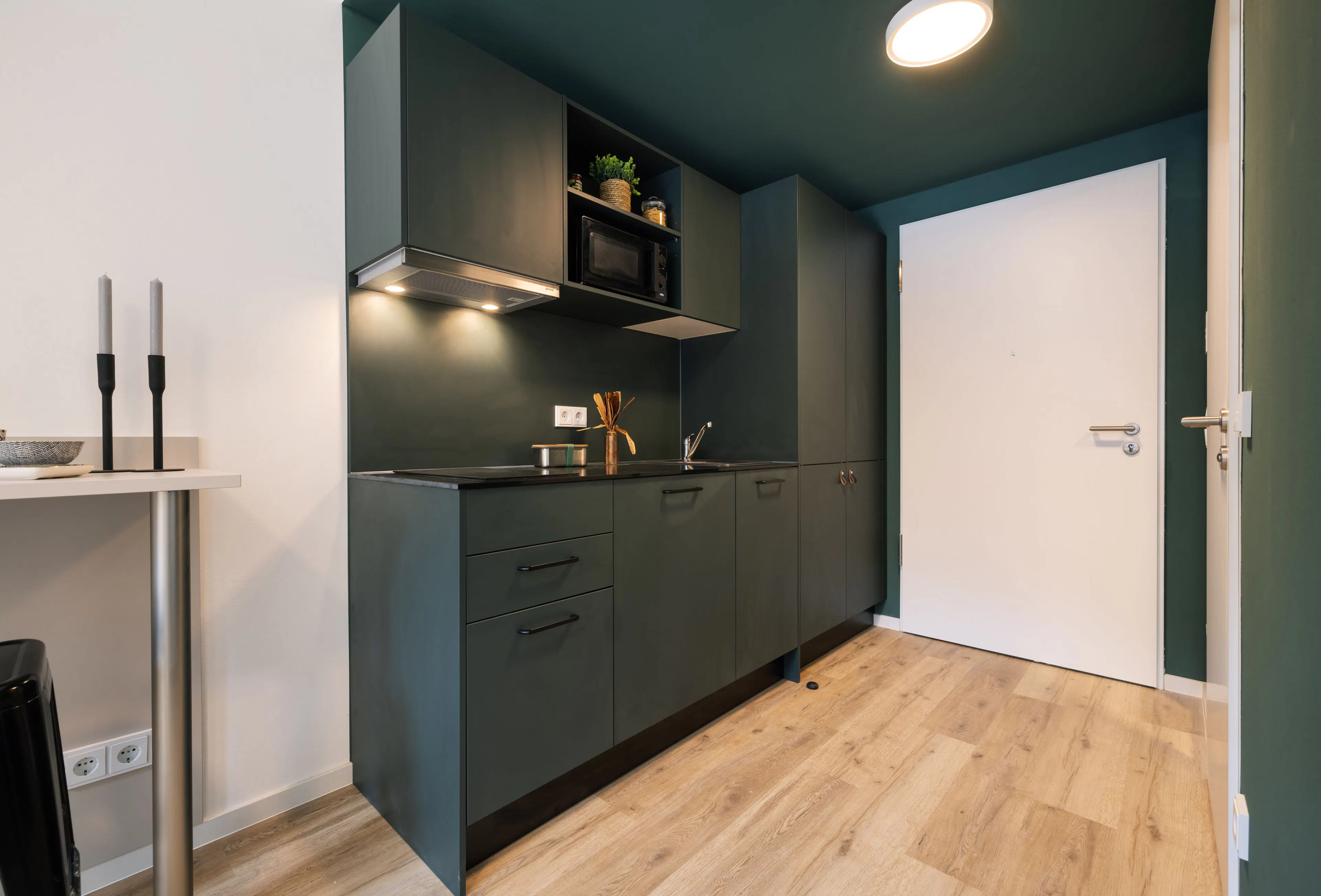 XS Single Studio KITCHEN 1