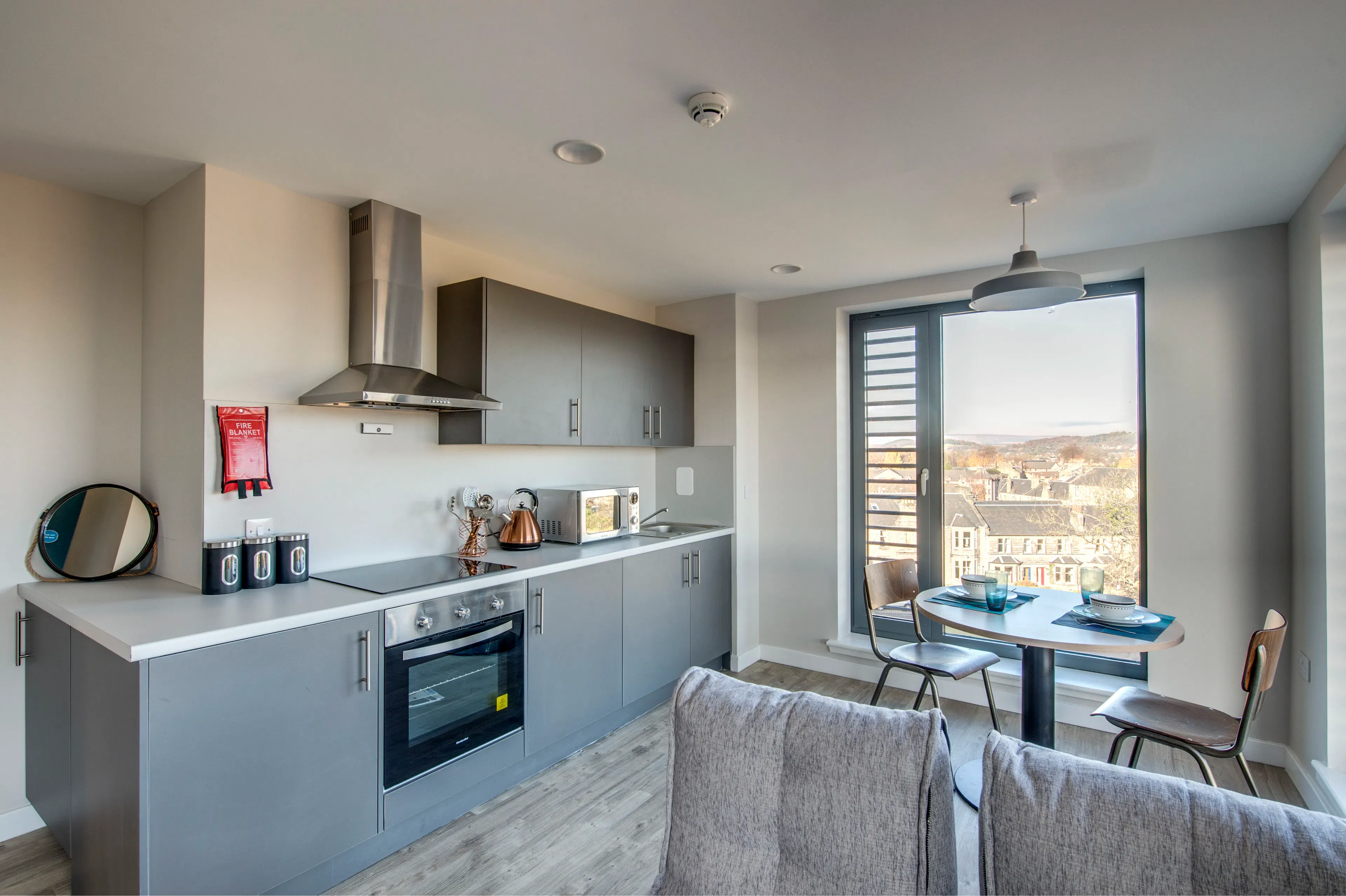 Bronze Two Bedroom Apartment KITCHEN 2
