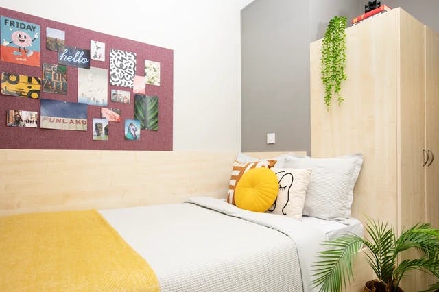 blackfriars-glasgow-Ensuite Large High Double