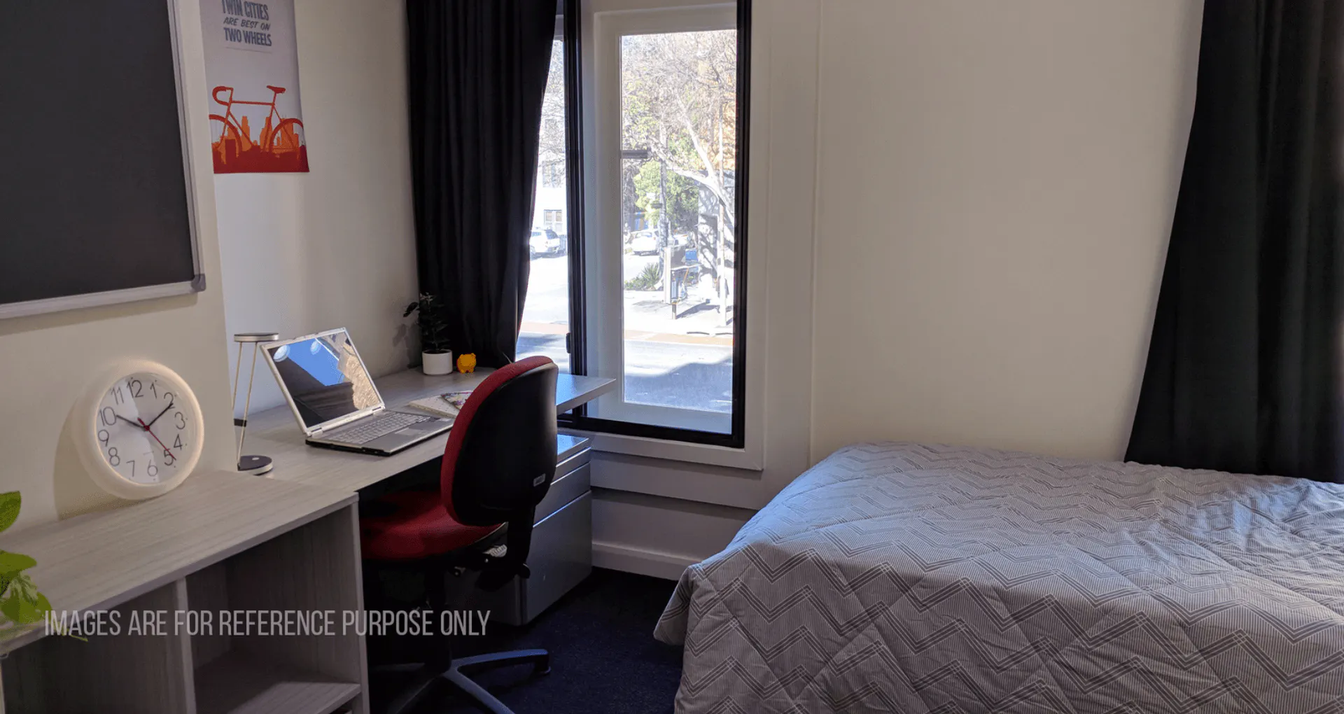 Large Studio Apartment ROOM 1