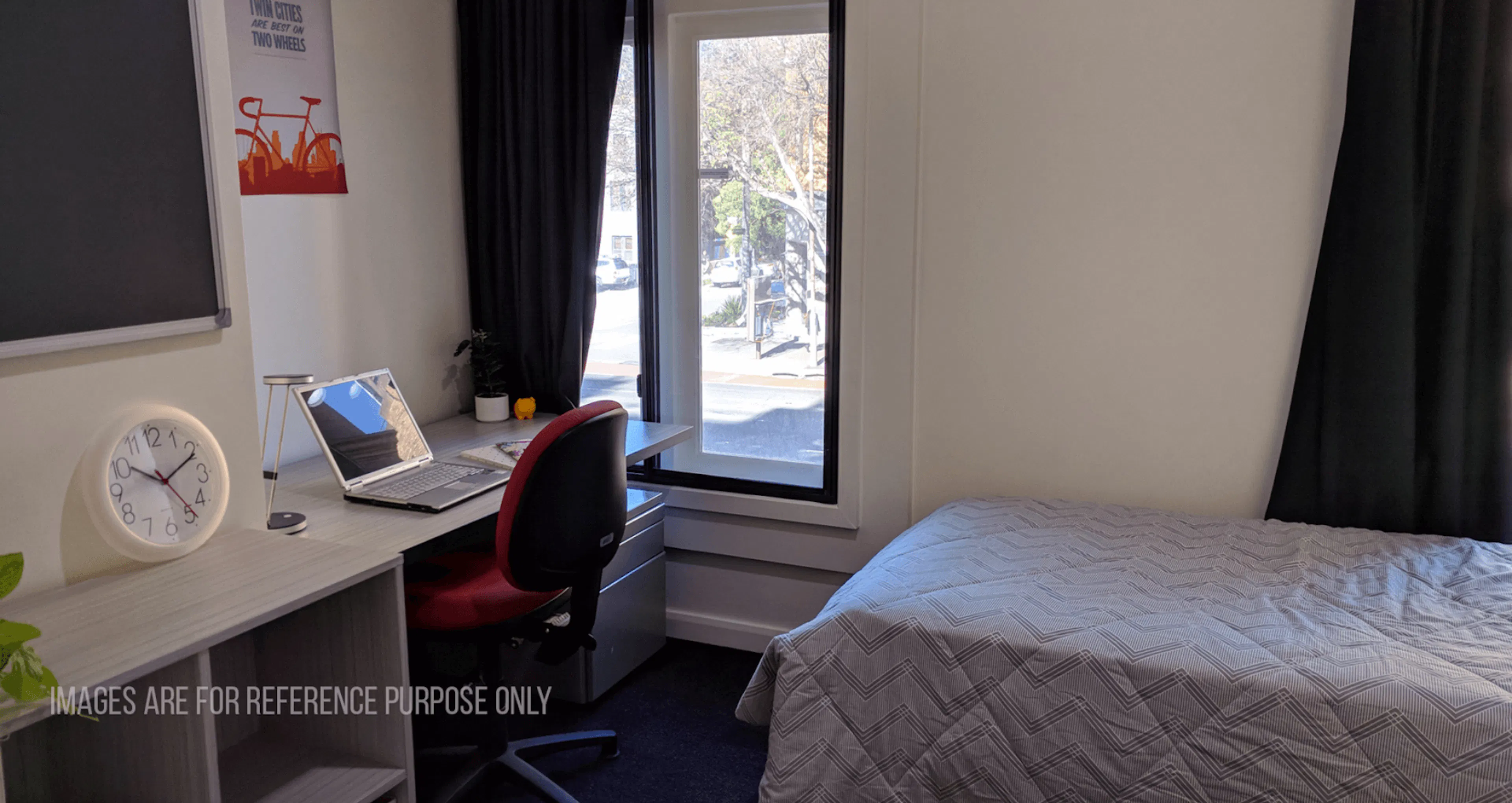 Large Studio Apartment ROOM 1