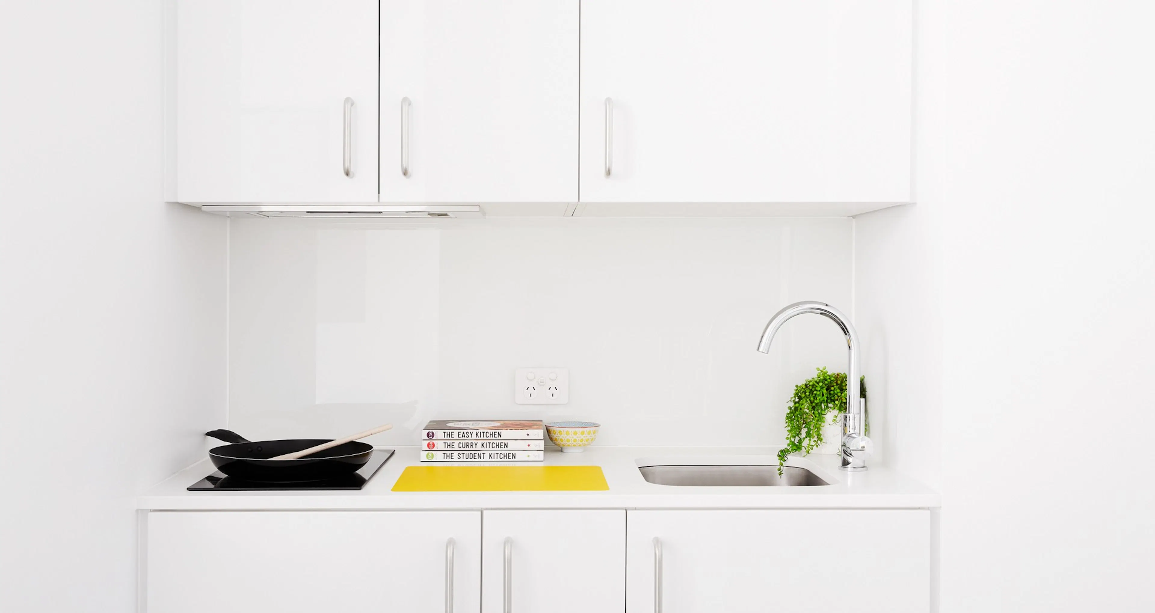 Large Studio Apartment KITCHEN 1