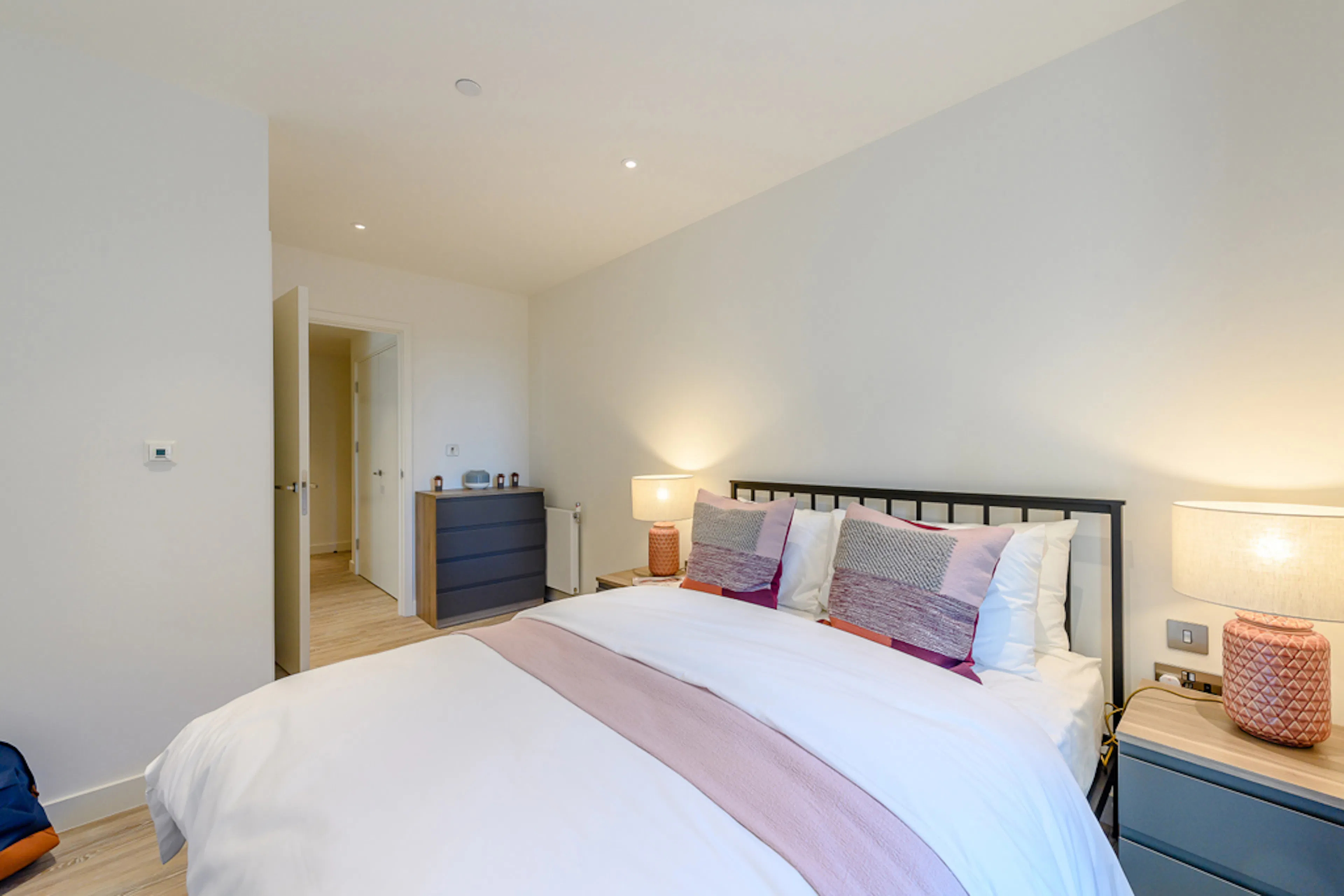 ROOM ROOM 4