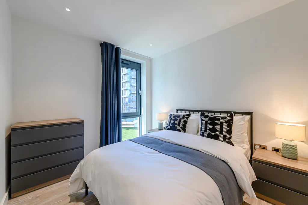 2 Bedroom Apartment ROOM 4