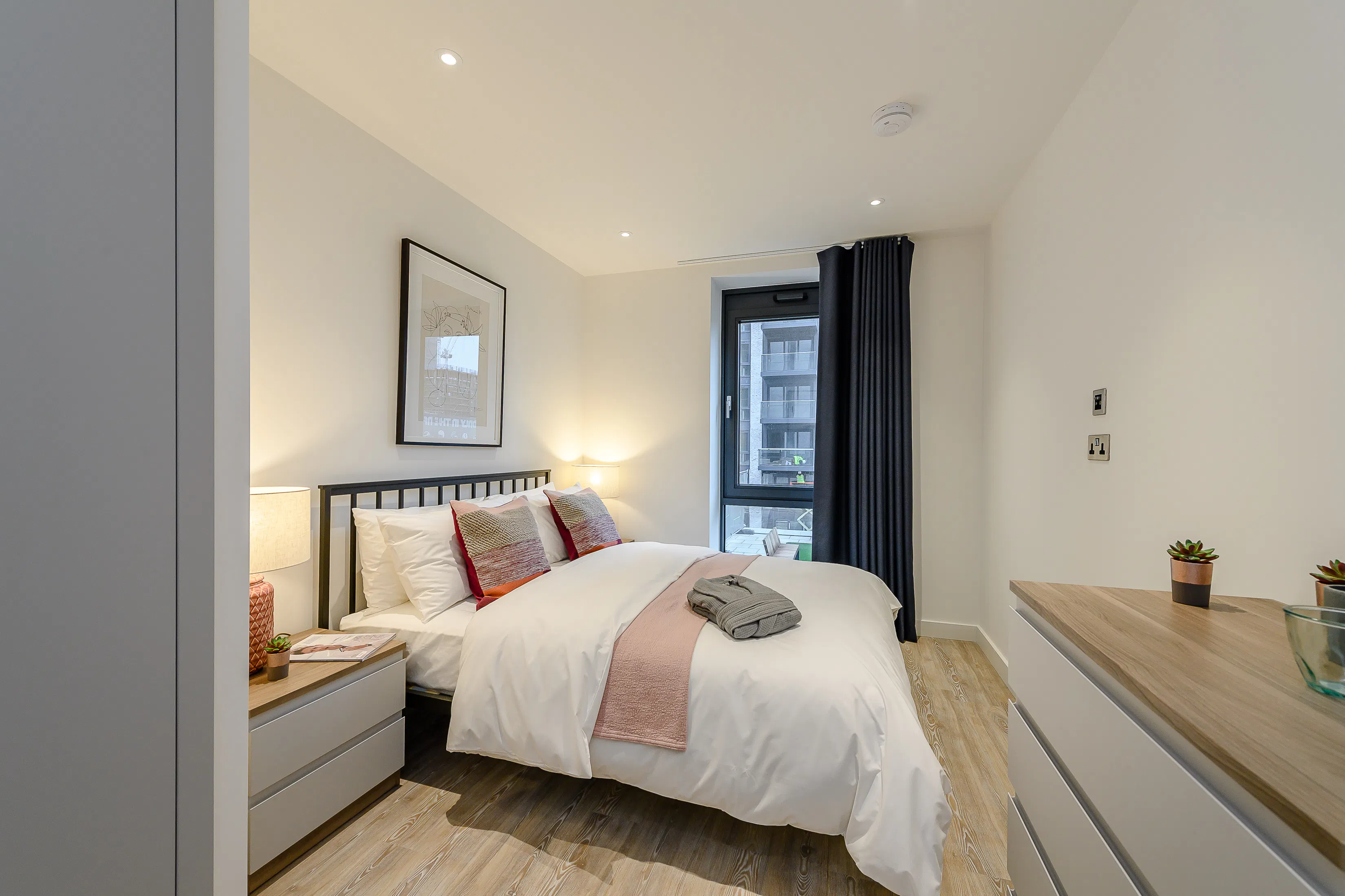 ROOM ROOM 1