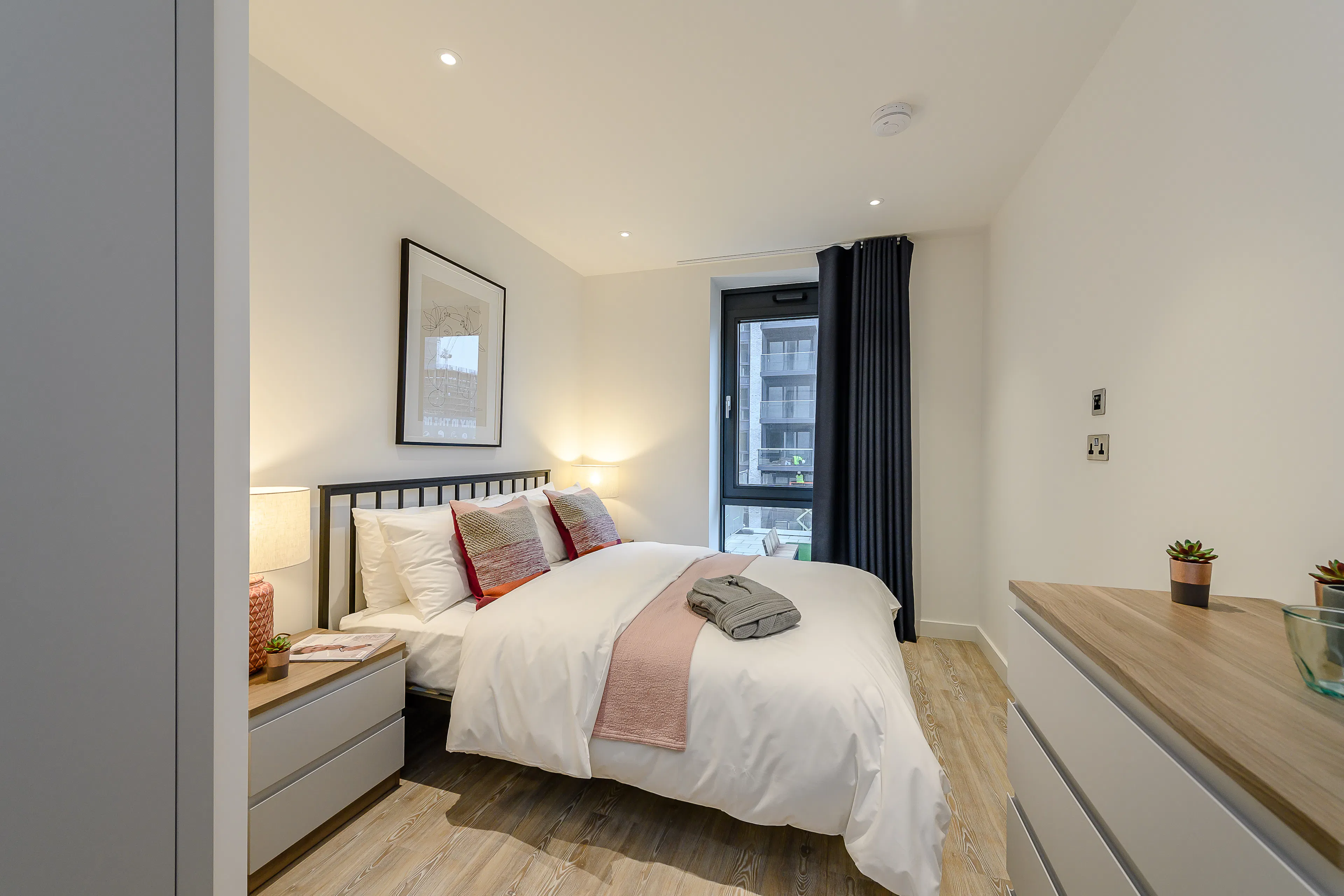 ROOM ROOM 1