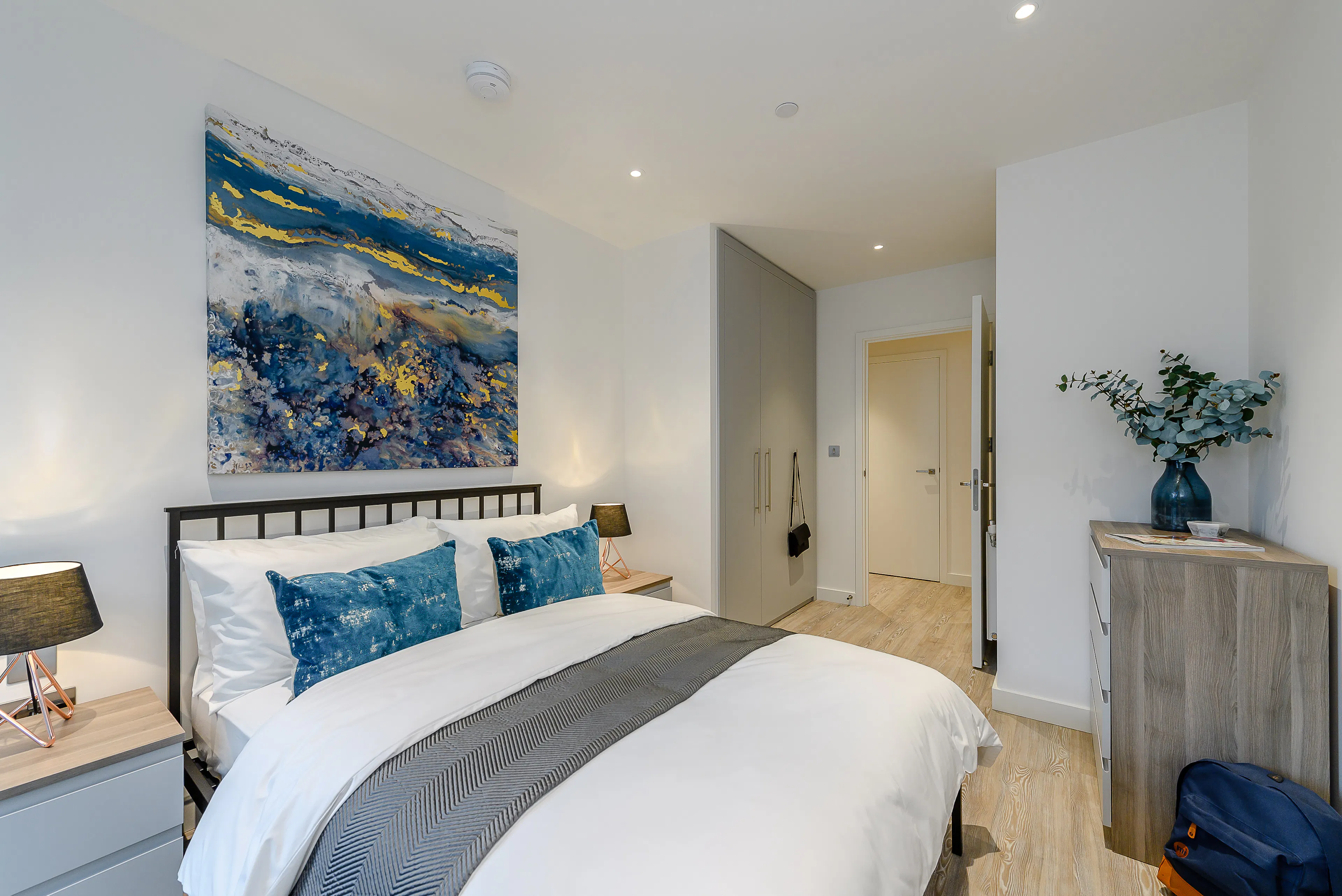 ROOM ROOM 2