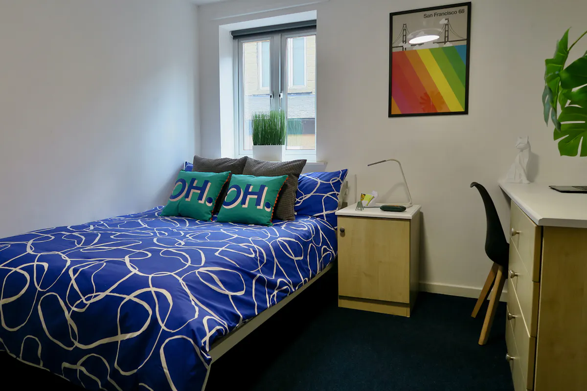 Large Double ROOM