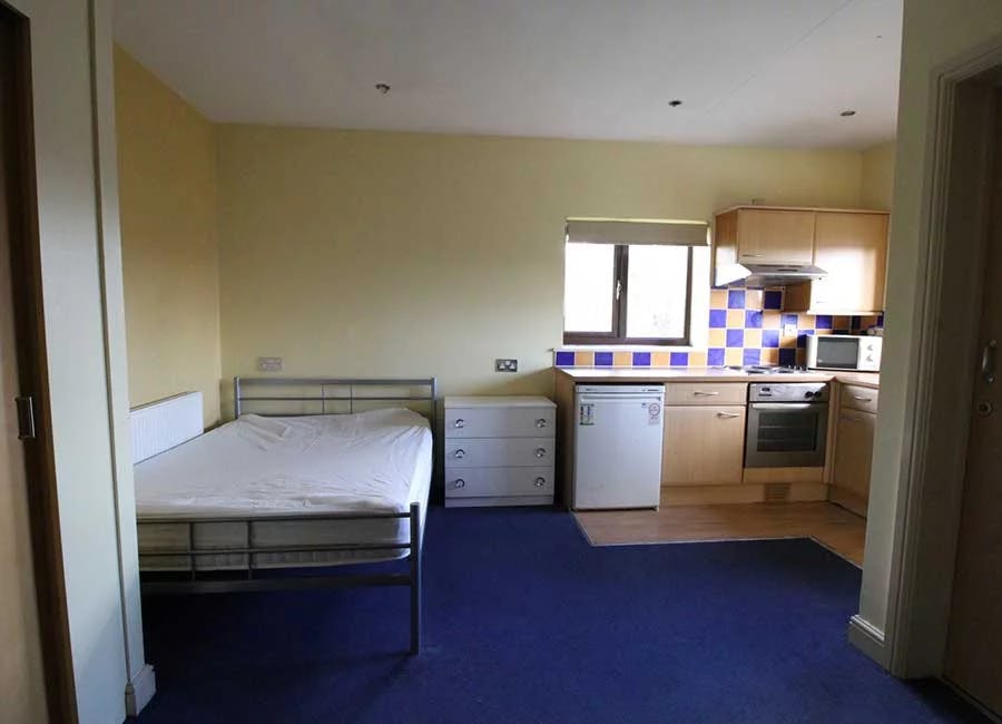 Large Studio (Hall D)