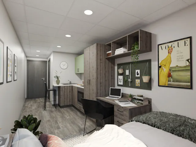 Large Studio with Courtyard room image 1