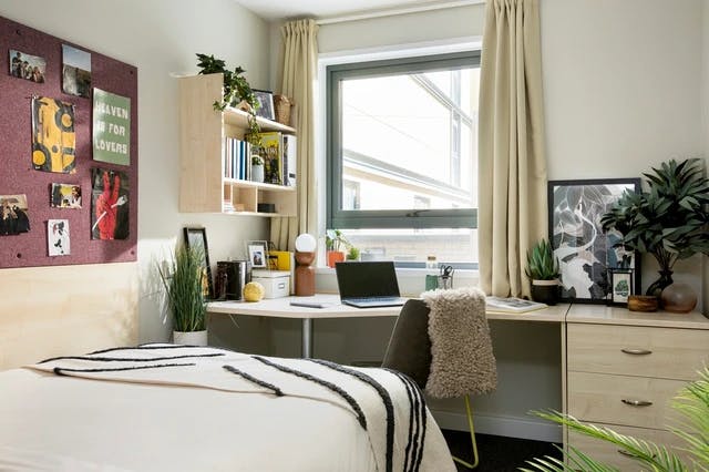 blithehale-court-london-Large High Double Ensuite