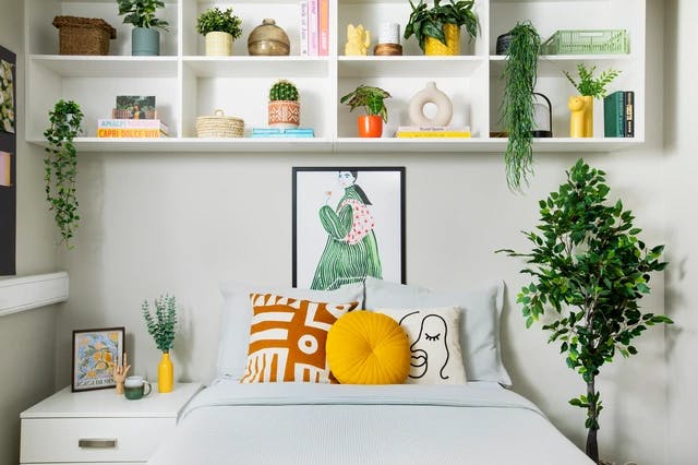 east-central-house-london-Ensuite Large High Double