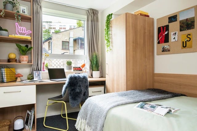 elizabeth-croll-house-london-Non Ensuite: Two Bed Flat Standard Double