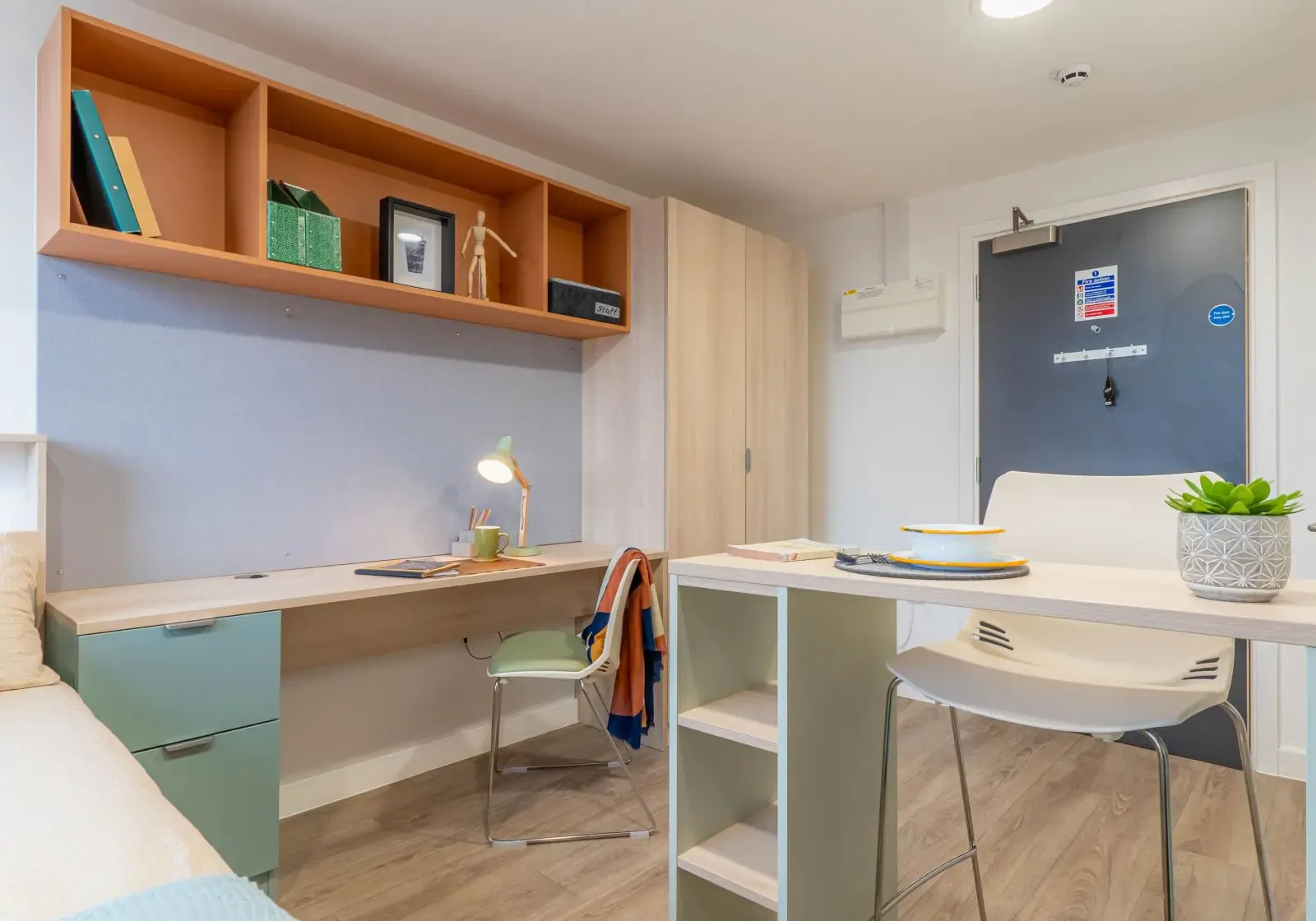 Bronze Studio 