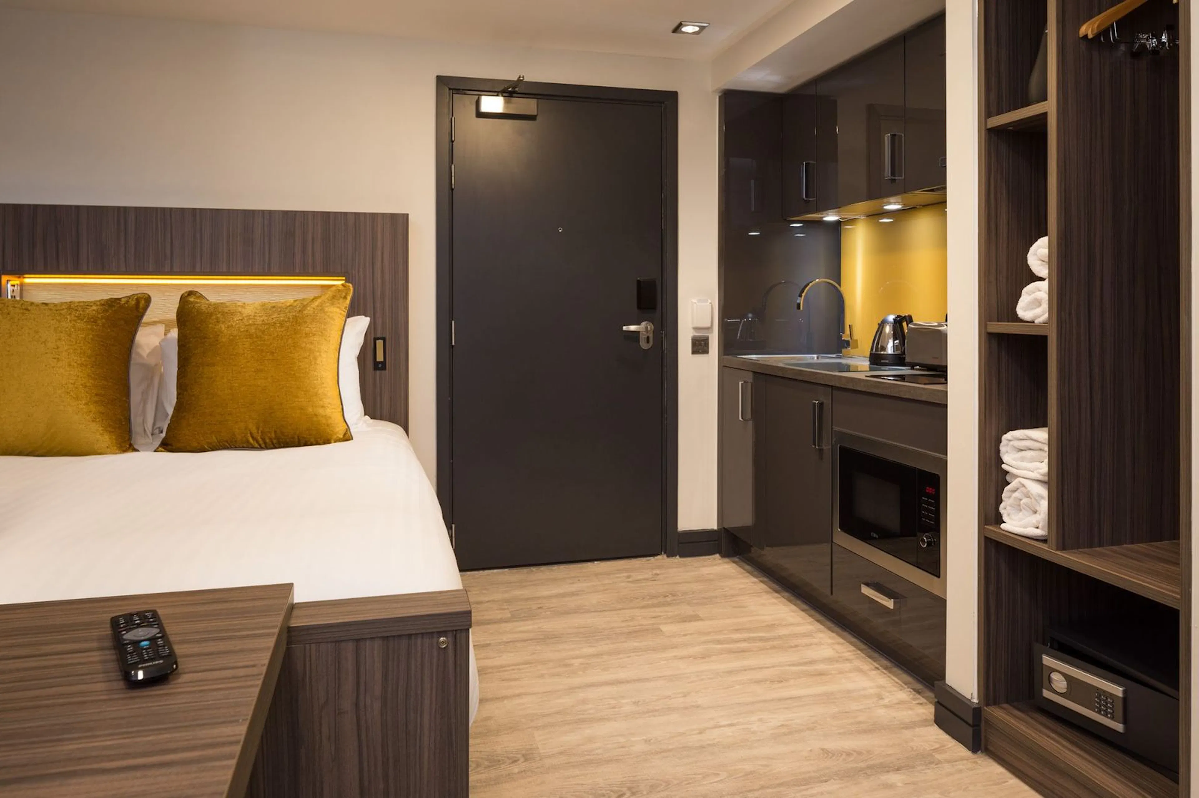 Elegance Apartment ROOM 2