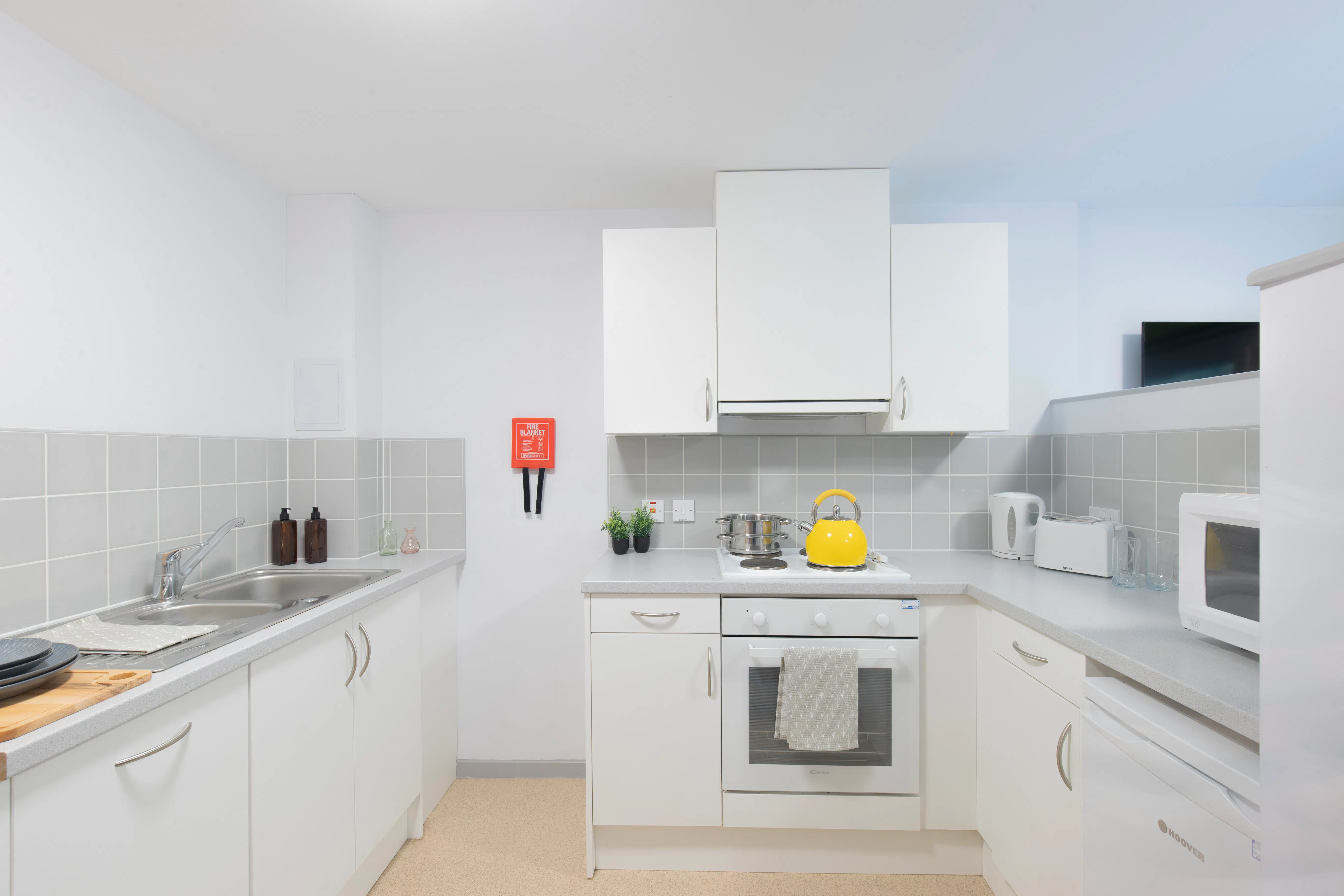 Standard Studio (Marshall court)