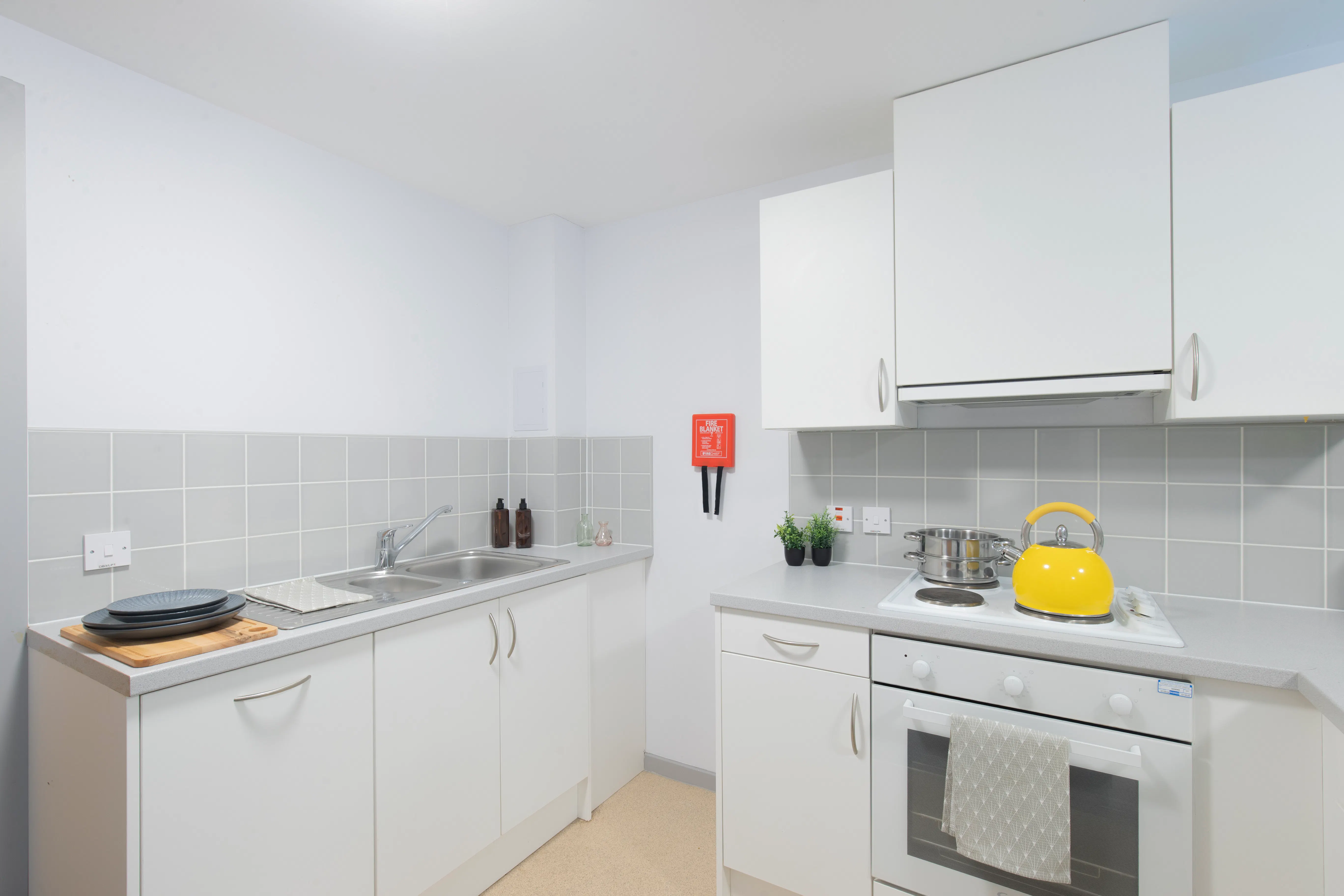 Standard Studio (Marshall court)