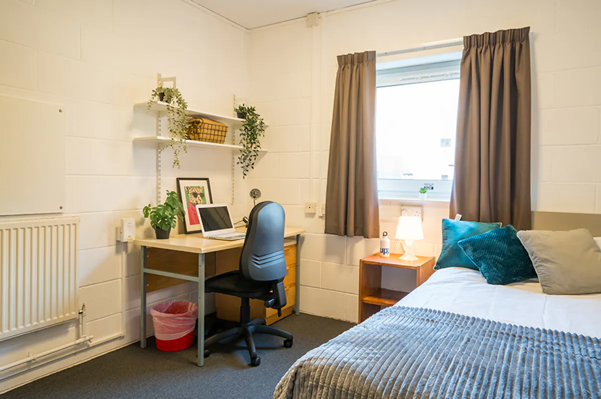 Enhanced Large Shared ROOM